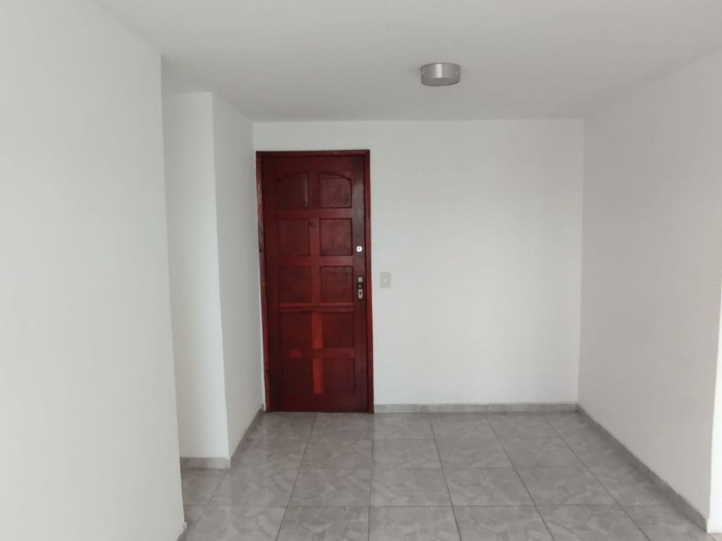 Ótimo Apartamento com 2 Quartos em Santa Cruz, Rio De Janeiro - Foto 6