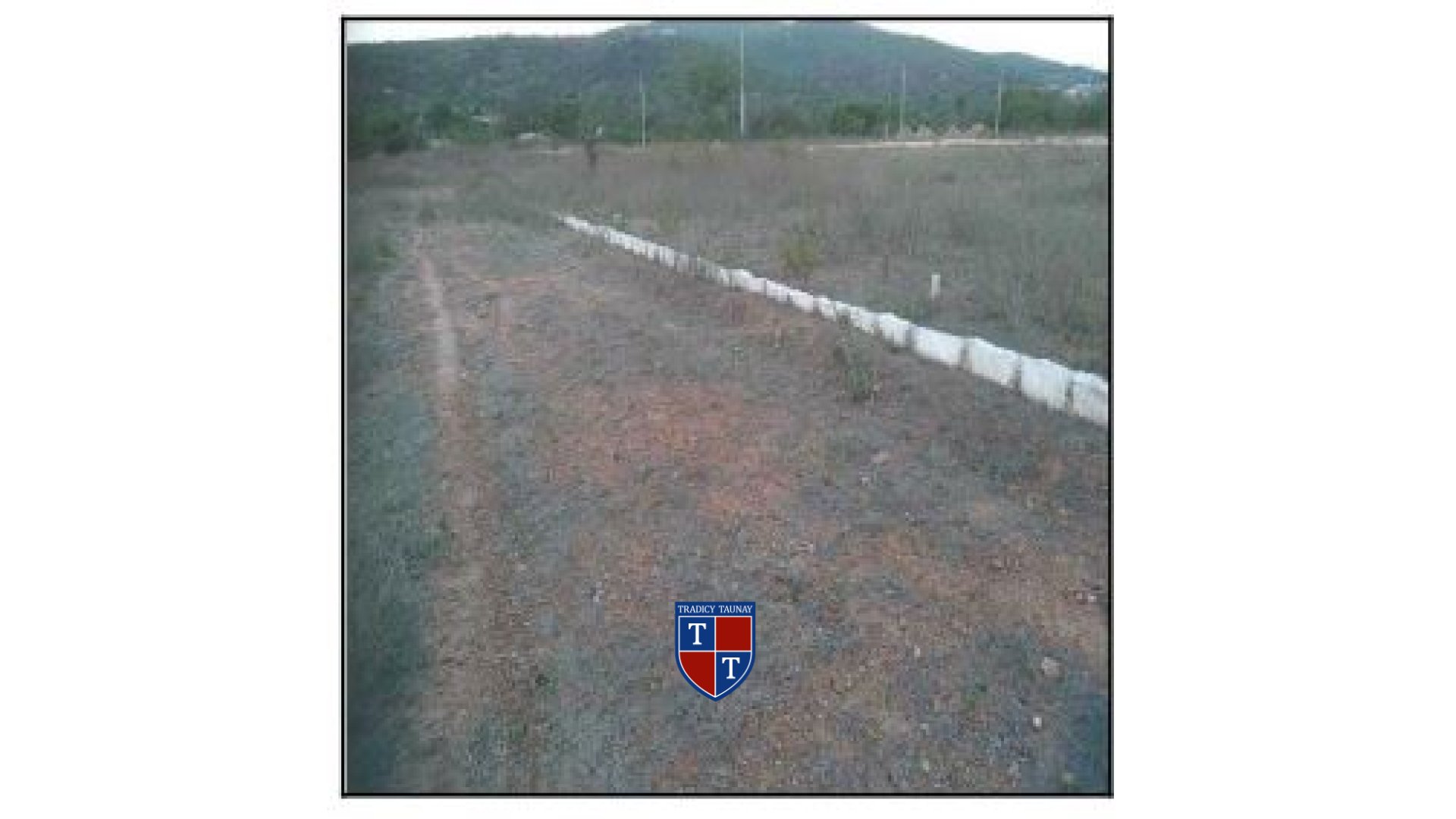 Foto 1 de TERRENO em LOT RES DEUS E FIEL - Imóvel Retomado Caixa