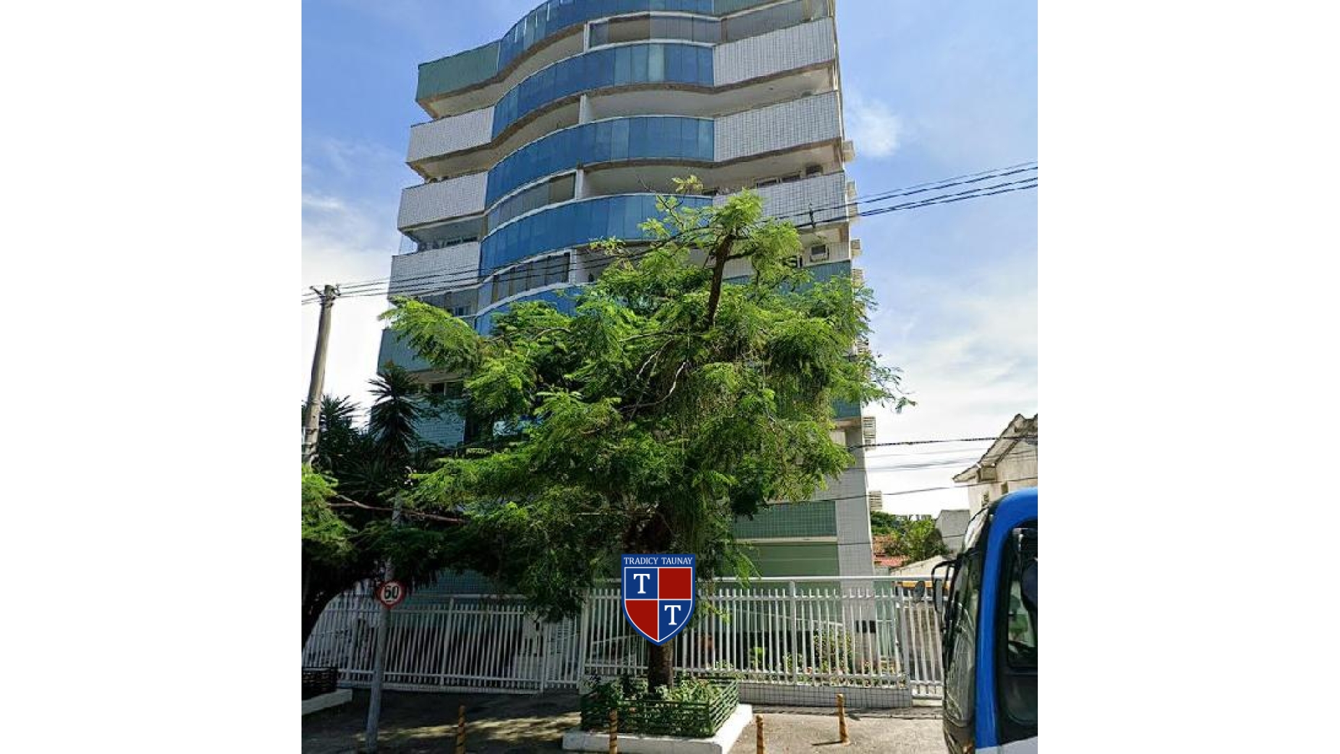 APARTAMENTO em FREGUESIA (JACAREPAGUA)