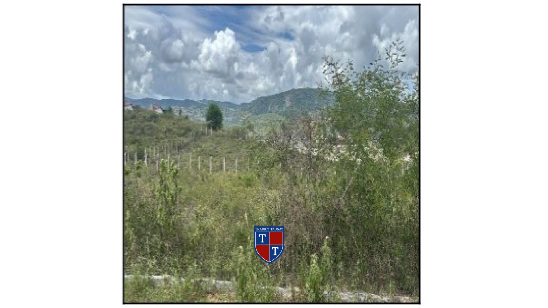 Foto 1 de TERRENO em CRUZEIRO - Imóvel Retomado Caixa