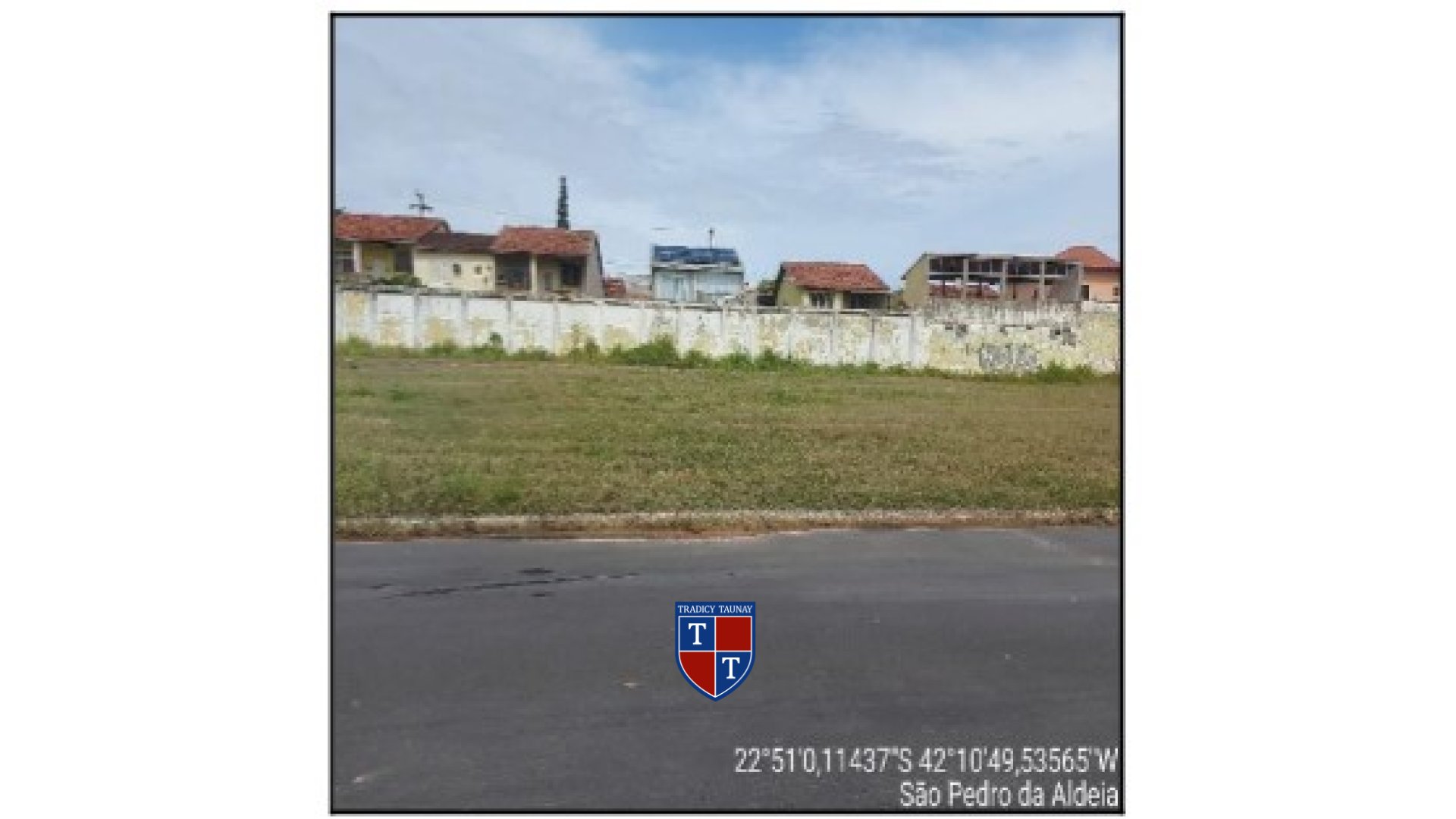 TERRENO em PRAIA LINDA