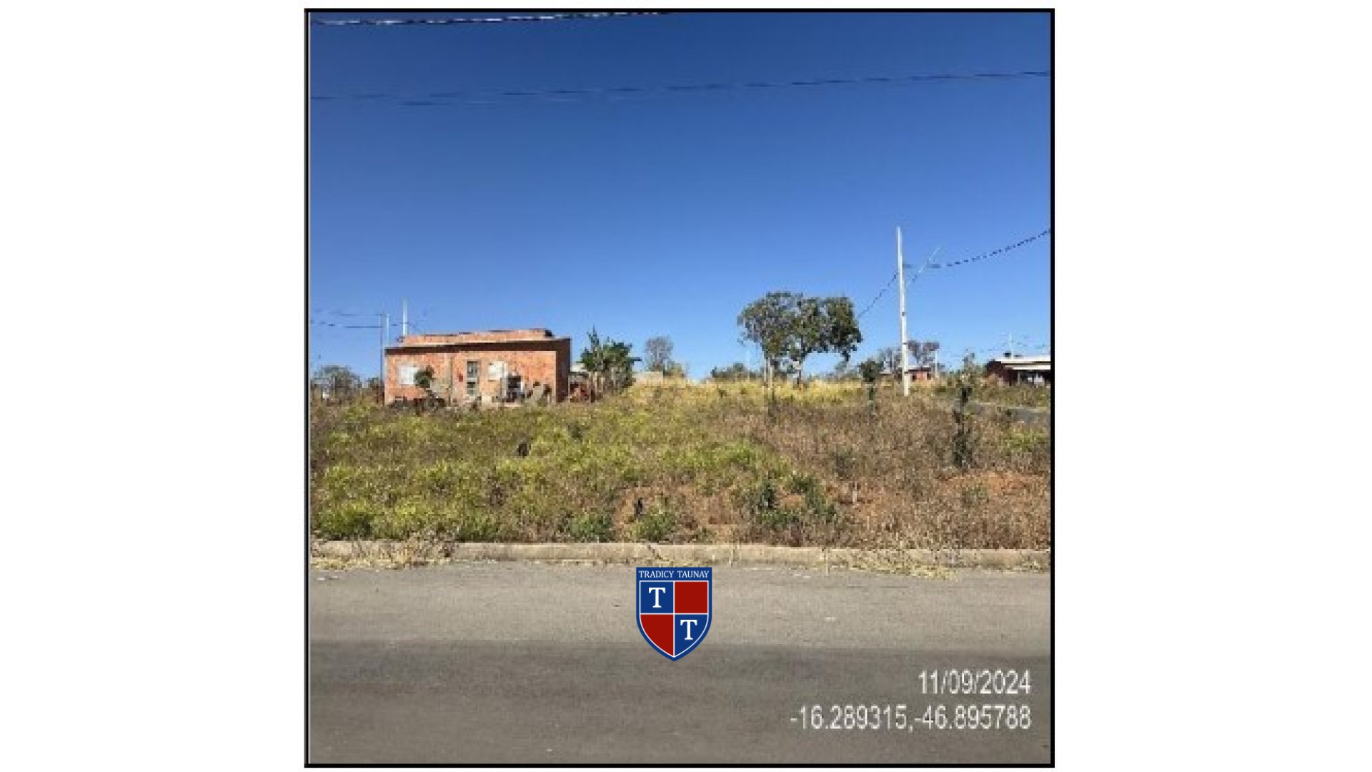 Foto 1 de TERRENO em RESIDENCIAL VITORIA - Imóvel Retomado Caixa