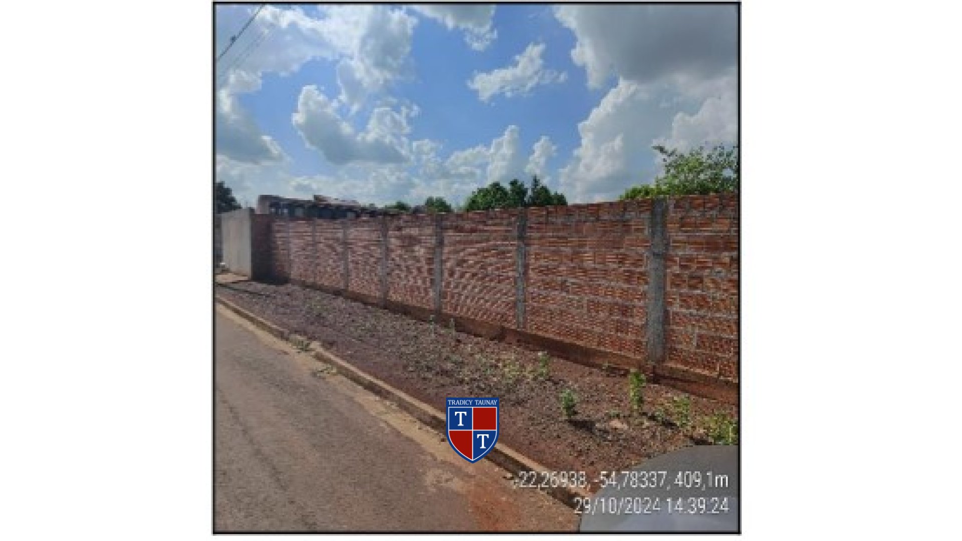 Foto 1 de TERRENO em JARDIM DEOCLECIO ARTUZZI - Imóvel Retomado Caixa