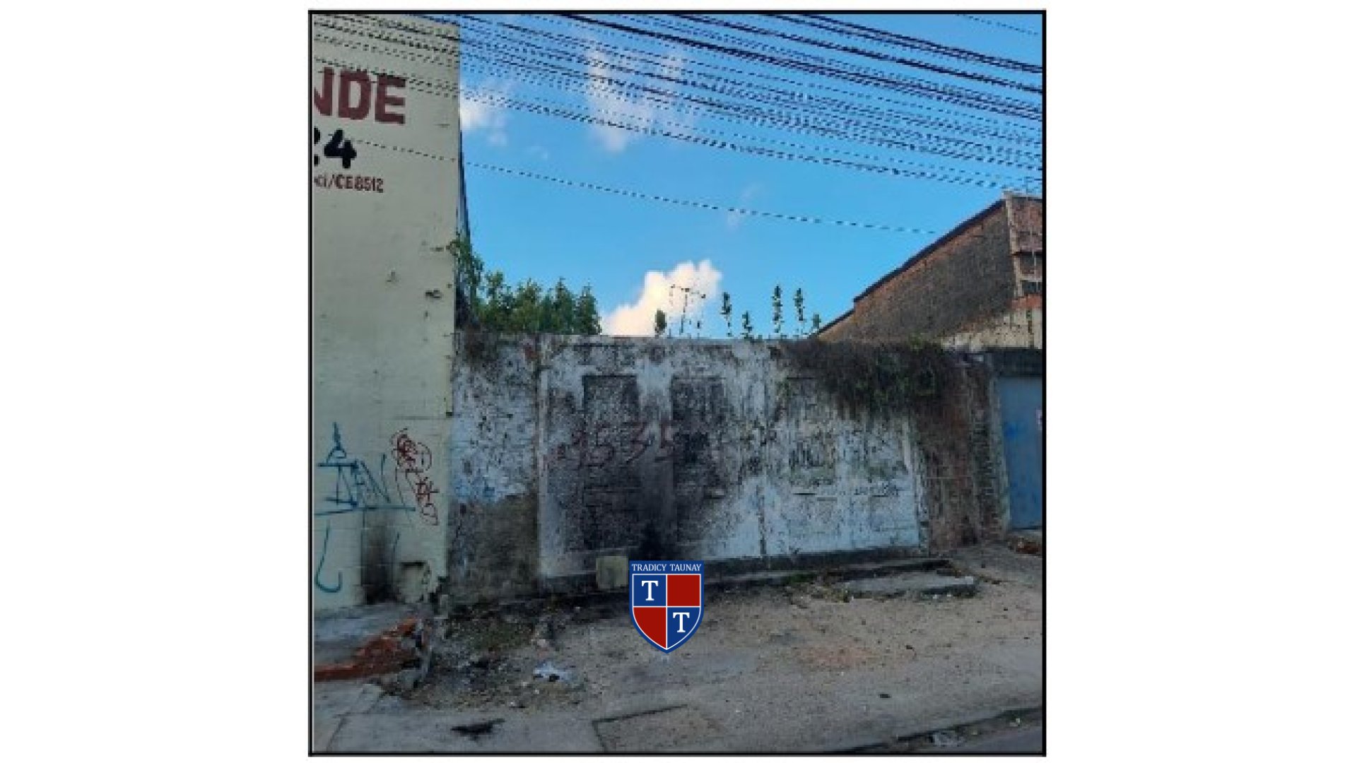 TERRENO em CENTRO