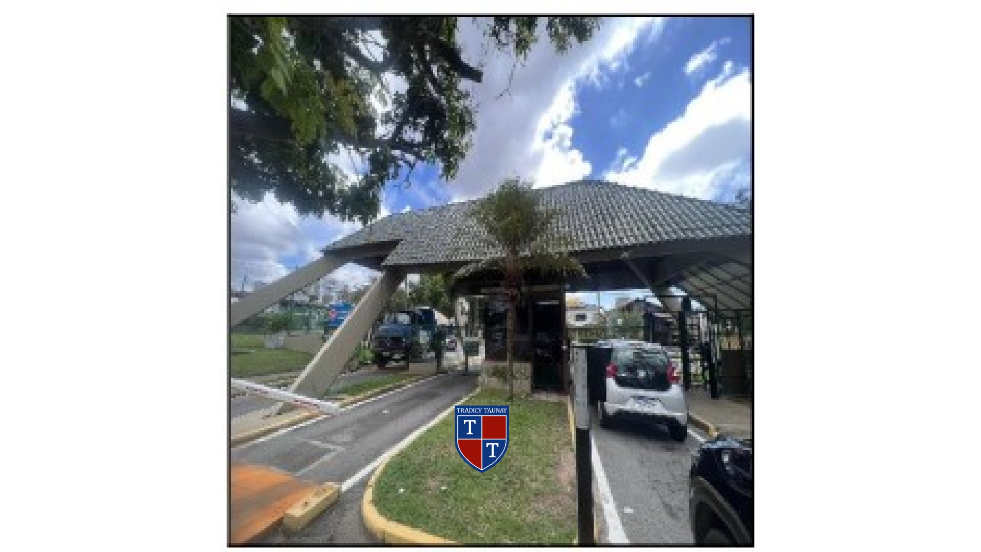 Foto 1 de CASA em JARDIM PETROPOLIS - Imóvel Retomado Caixa