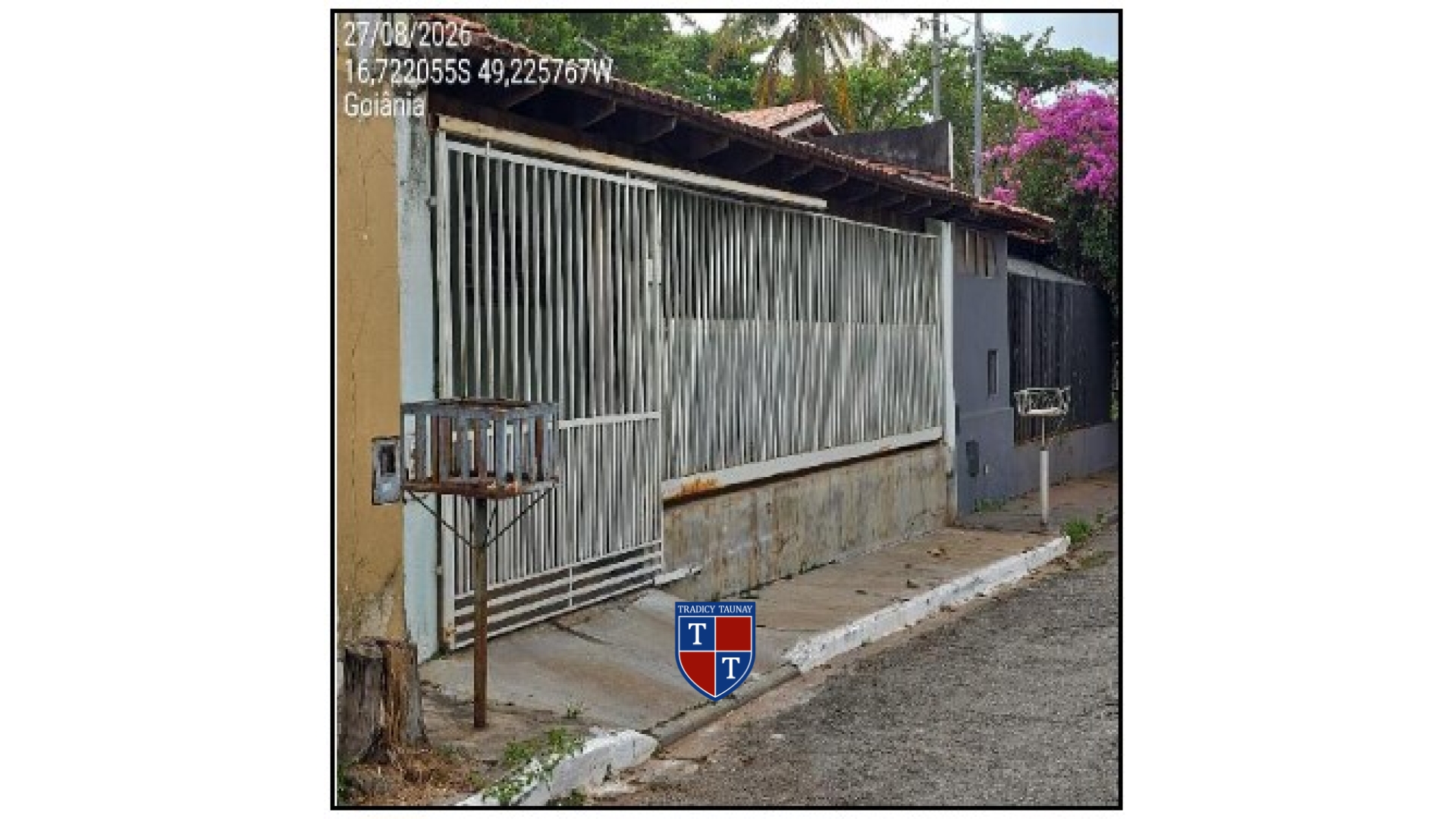 CASA em PARQUE DAS LARANJEIRAS
