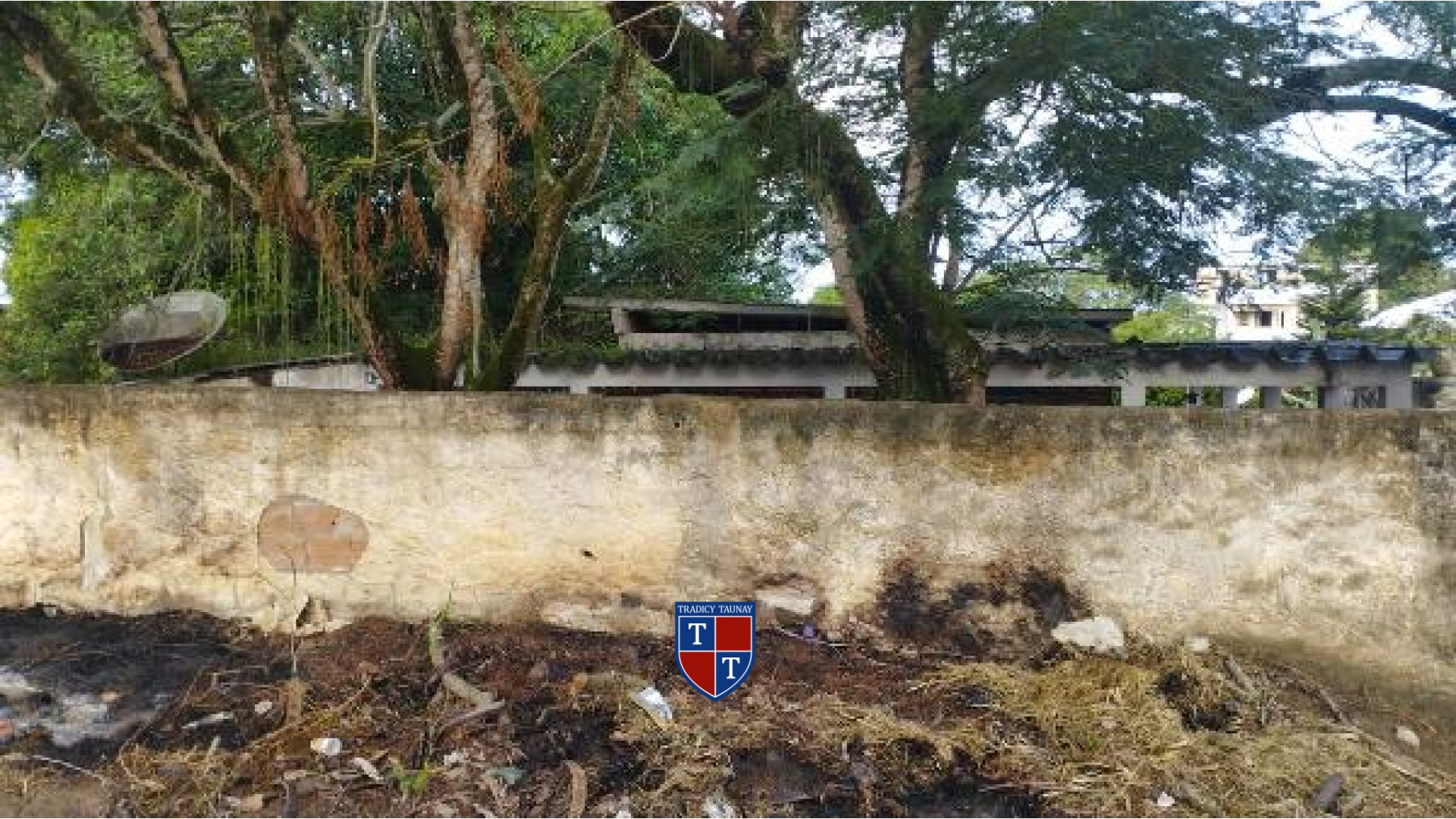 Foto 1 de CASA em HOSPICIO, ARARUAMA/RJ - Imóvel Retomado CAIXA Ref 1444402383764