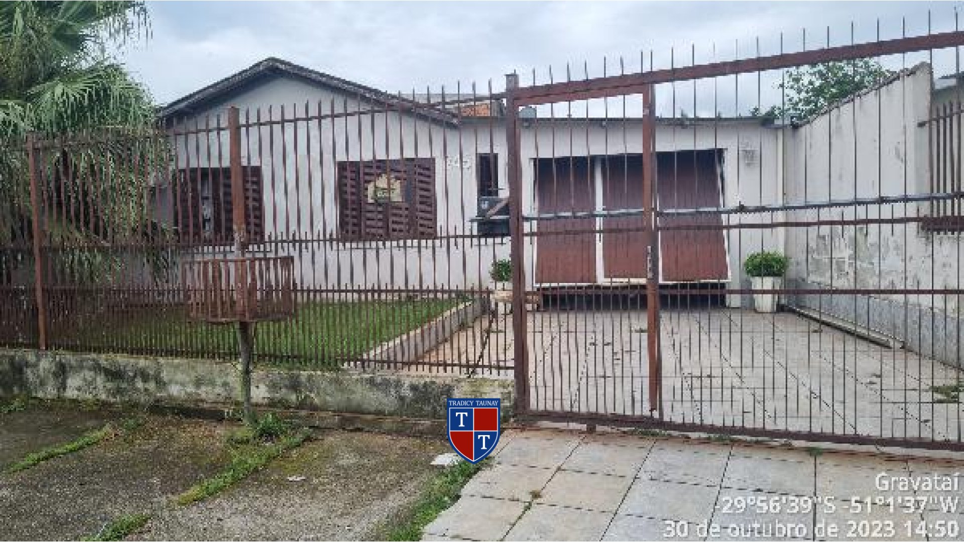 Foto 1 de CASA em COHAB B - Imóvel Retomado Caixa