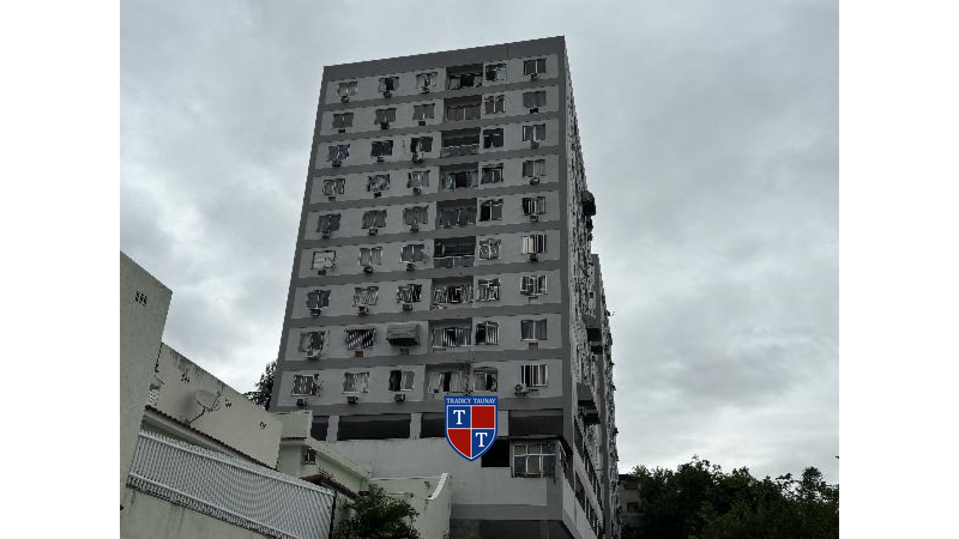 Foto 1 de APARTAMENTO em RAMOS, RIO DE JANEIRO/RJ - Imóvel Retomado CAIXA Ref 1444406133860