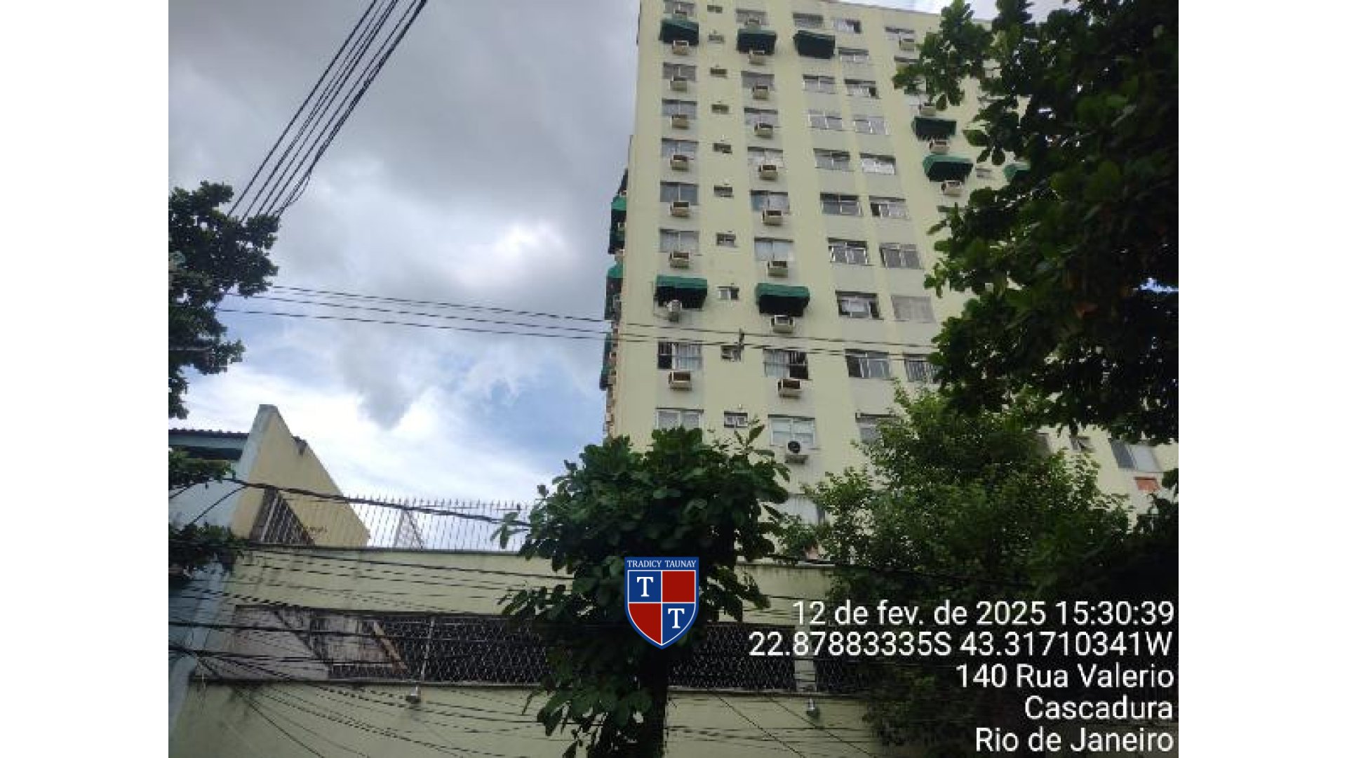 Foto 1 de APARTAMENTO em CASCADURA, RIO DE JANEIRO/RJ - Imóvel Retomado CAIXA Ref 1444407464746