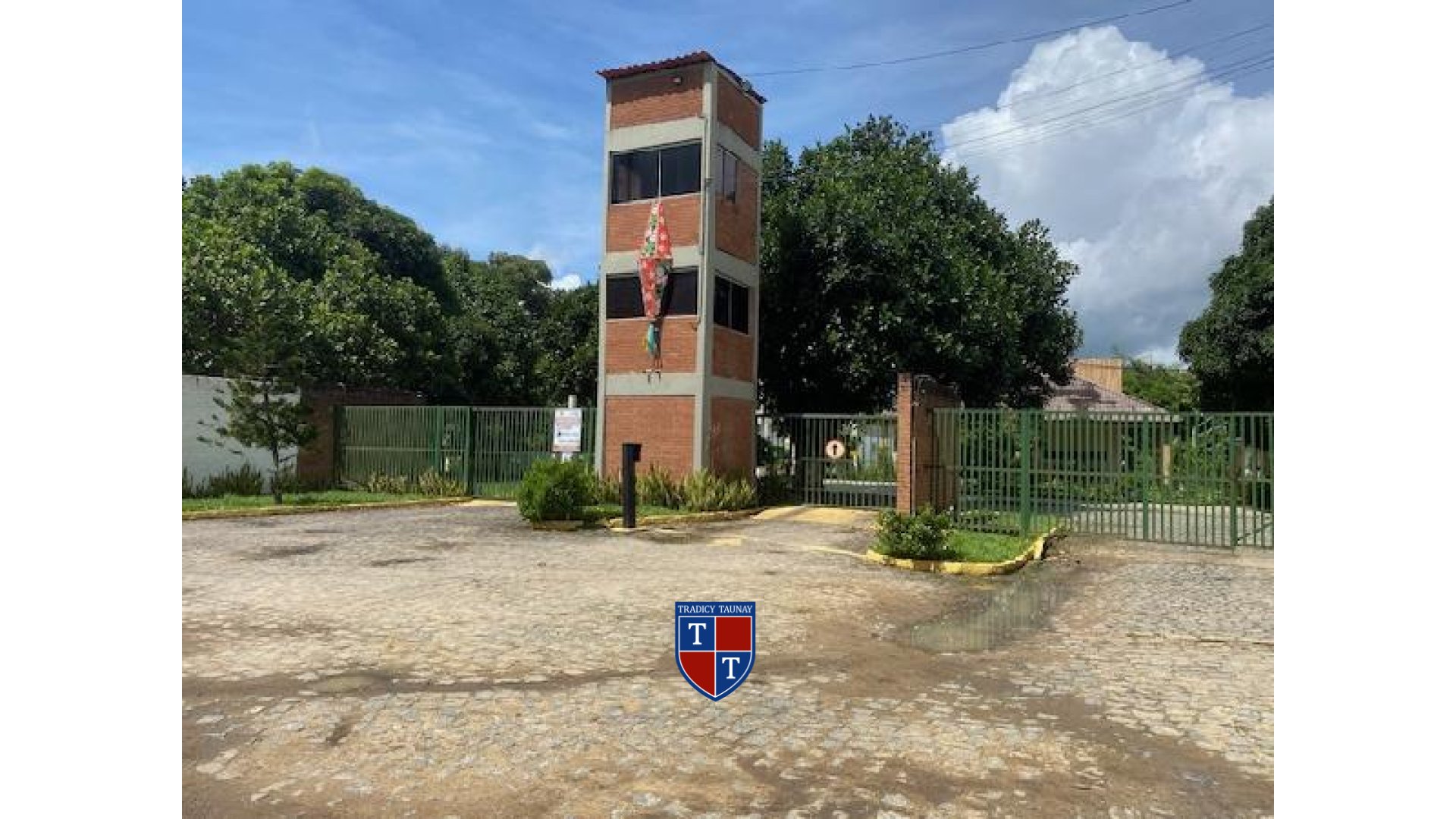 CASA em CHA DE CRUZ