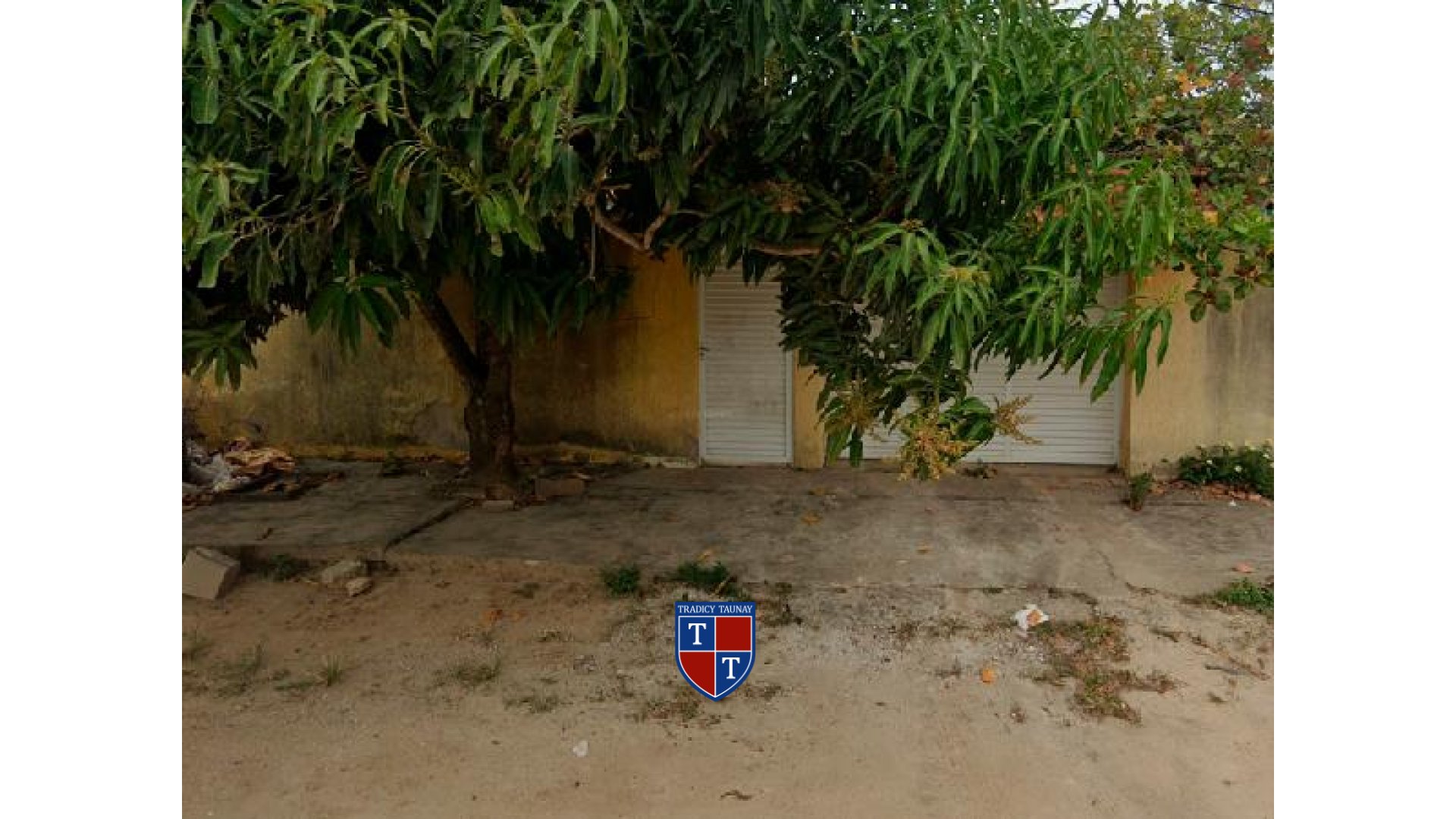 CASA em VILA CASSIA (PRAIA SECA)