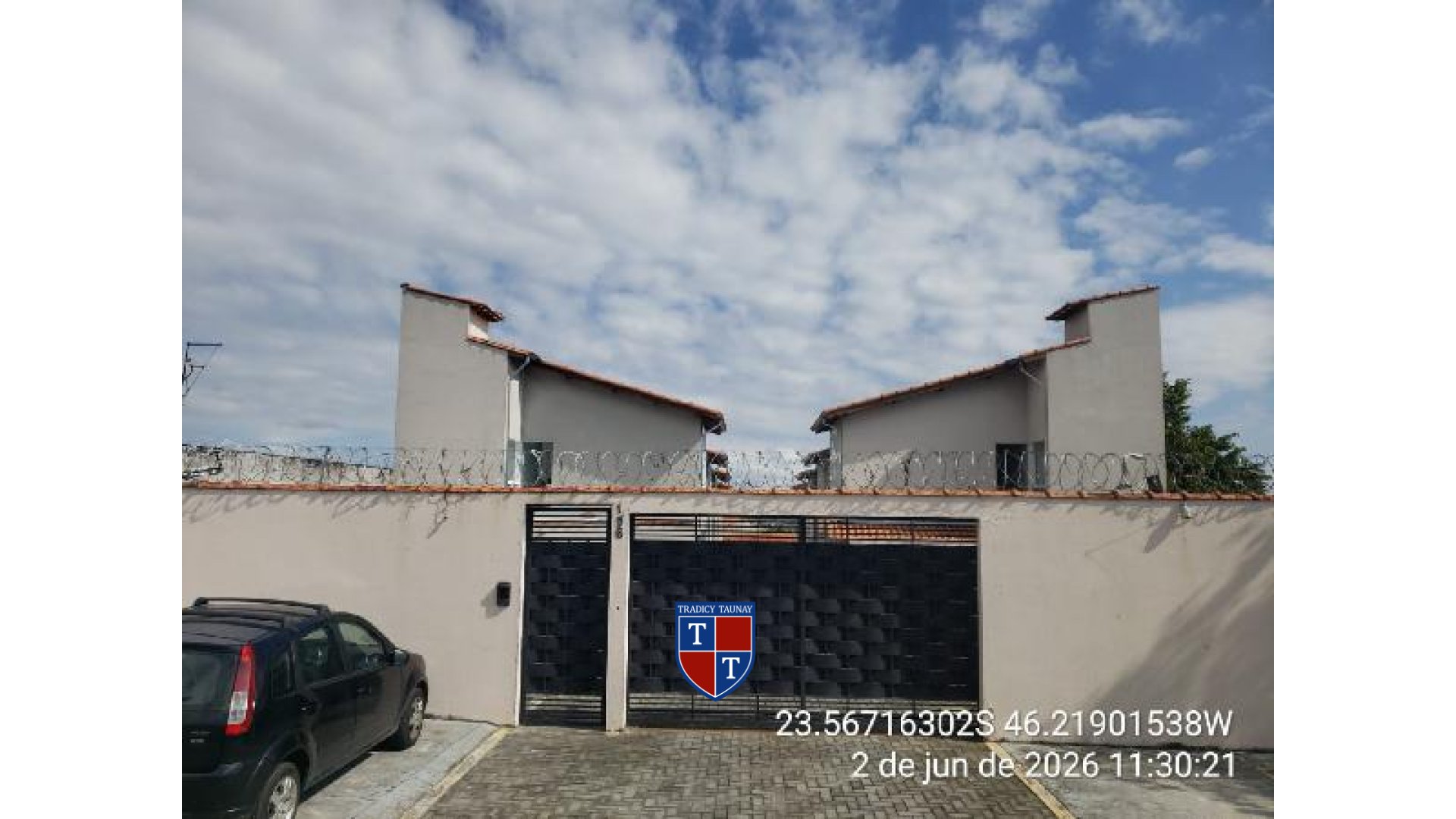 Foto 1 de CASA em JARDIM LAYR - Imóvel Retomado Caixa