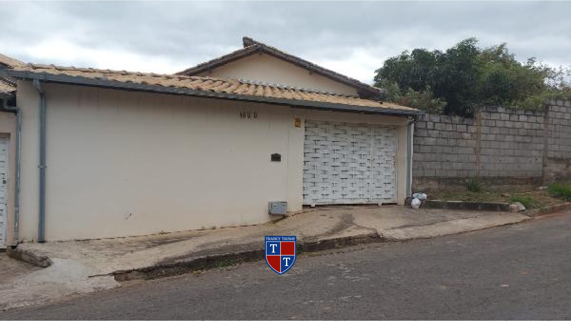 Foto 1 de CASA em CIDADE JARDIM, CAETE/MG - Imóvel Retomado CAIXA Ref 1444411950633