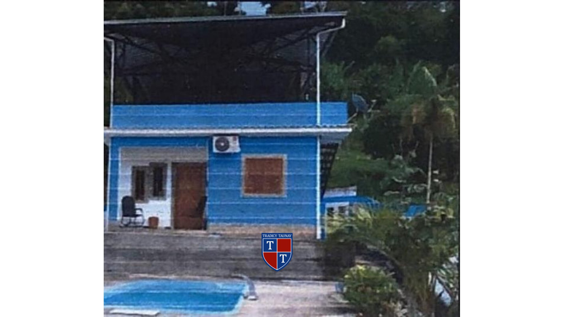 Foto 1 de CASA em CAMBOATA - Imóvel Retomado Caixa