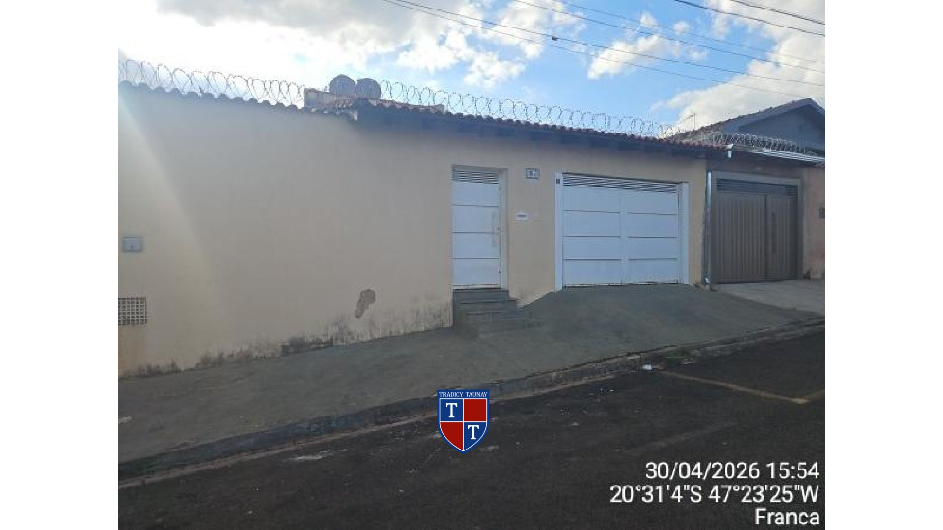 Foto 1 de CASA em JARDIM DOUTOR ANTONIO PETRAGLIA - Imóvel Retomado Caixa