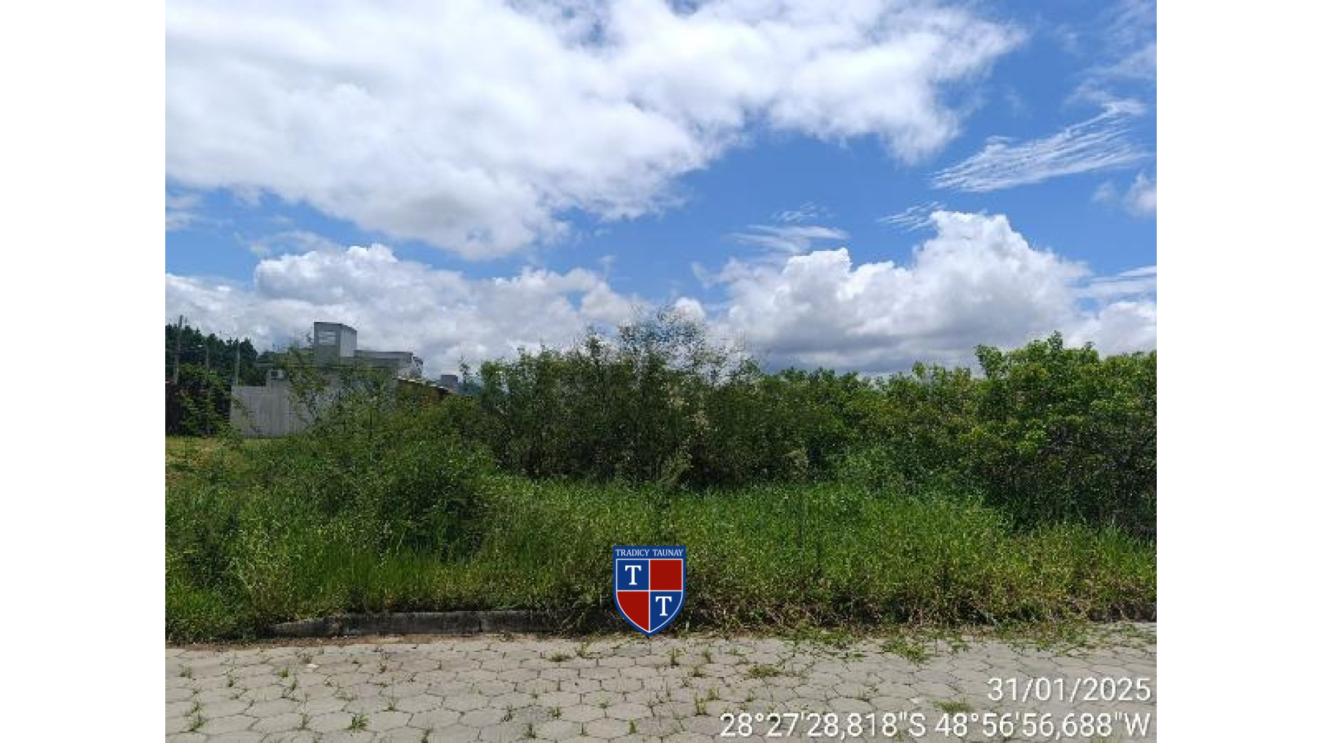 Foto 1 de TERRENO em LOT NOVA SANTA LUCIA - Imóvel Retomado Caixa