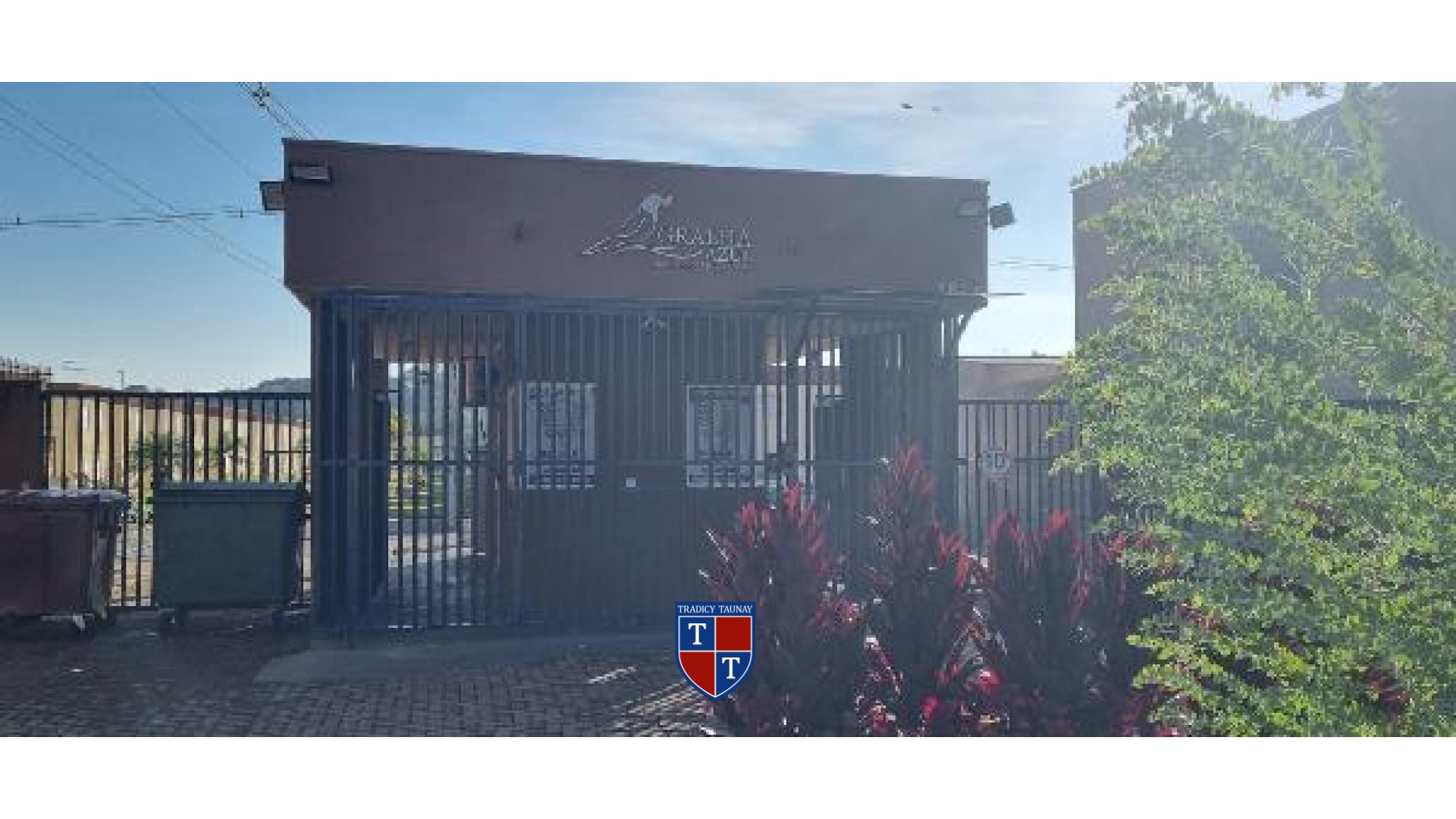 APARTAMENTO em EUCALIPTOS