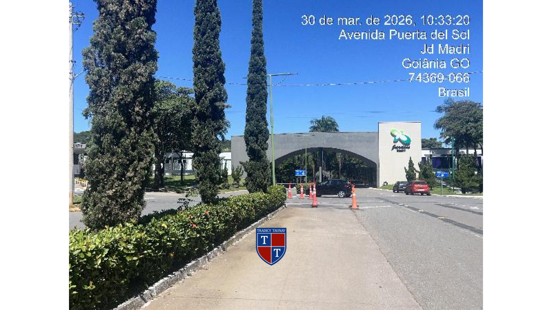 Foto 1 de CASA em JARDINS MADRI - Imóvel Retomado Caixa
