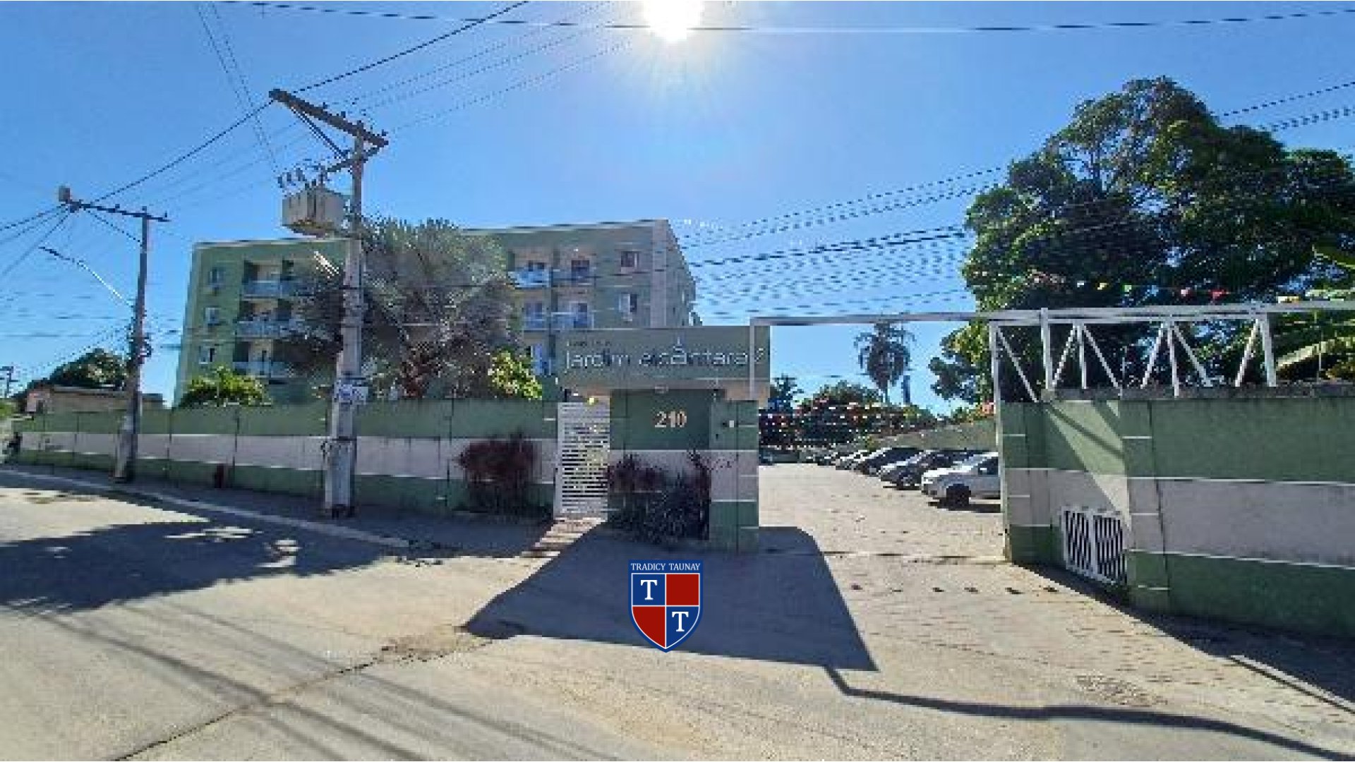 APARTAMENTO em SANTA LUZIA