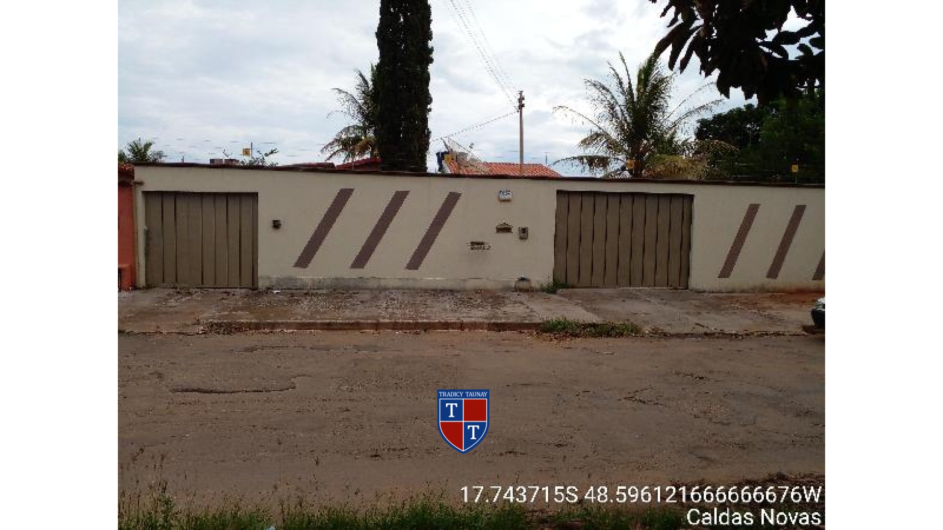 Foto 1 de CASA em SANTA EFIGENIA - Imóvel Retomado Caixa