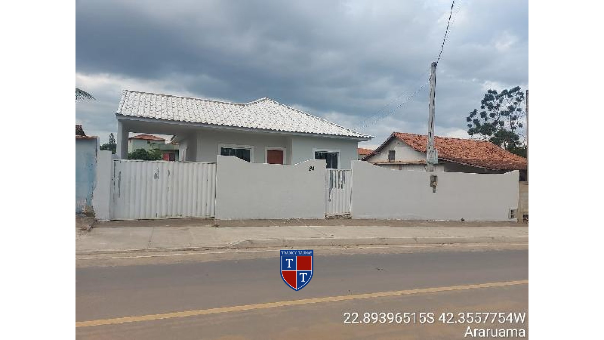 Foto 1 de CASA em AREAL - Imóvel Retomado Caixa