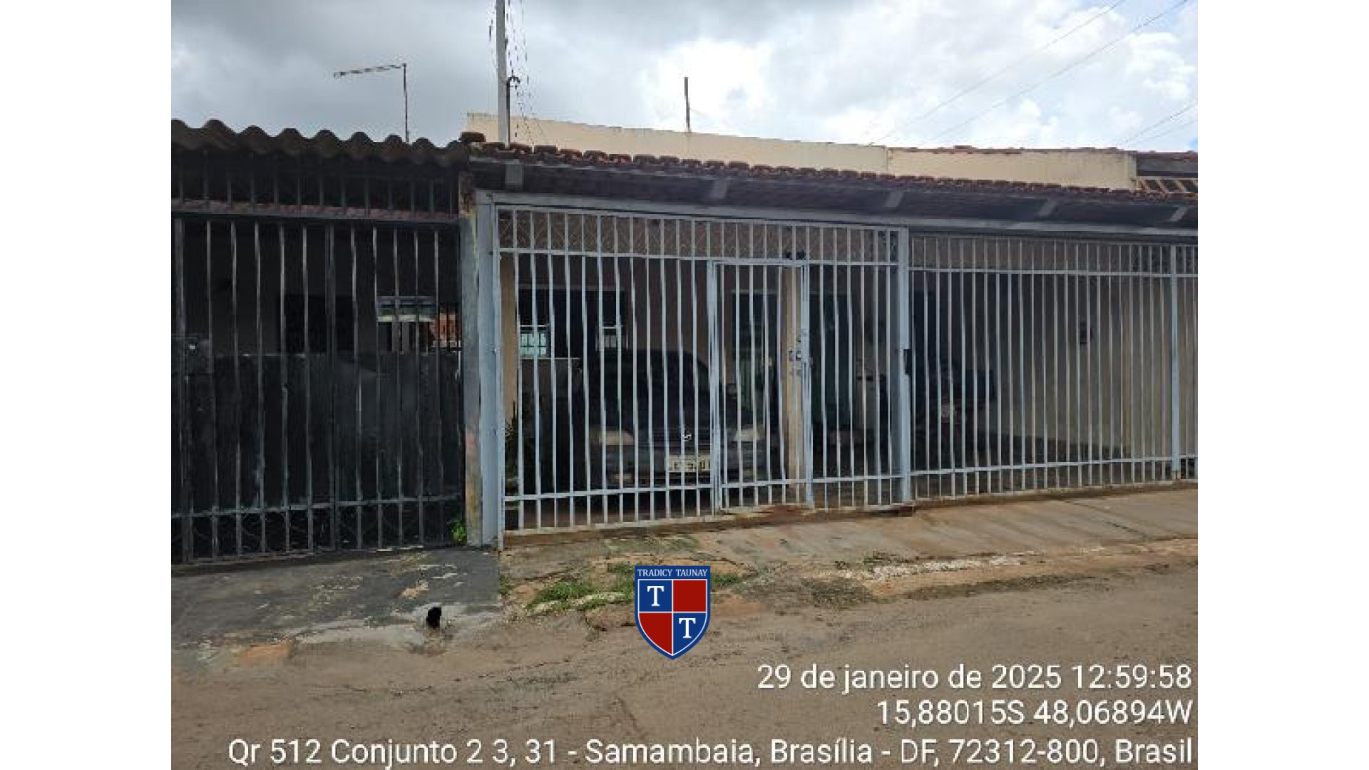 Foto 1 de CASA em SAMAMBAIA SUL - Imóvel Retomado Caixa