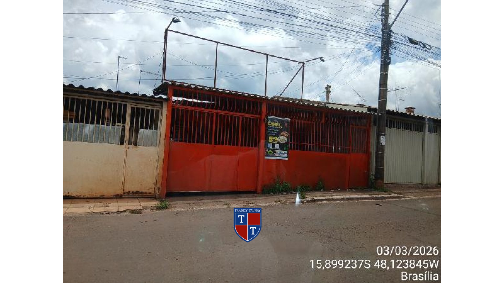 Foto 1 de CASA em SAMAMBAIA SUL - Imóvel Retomado Caixa