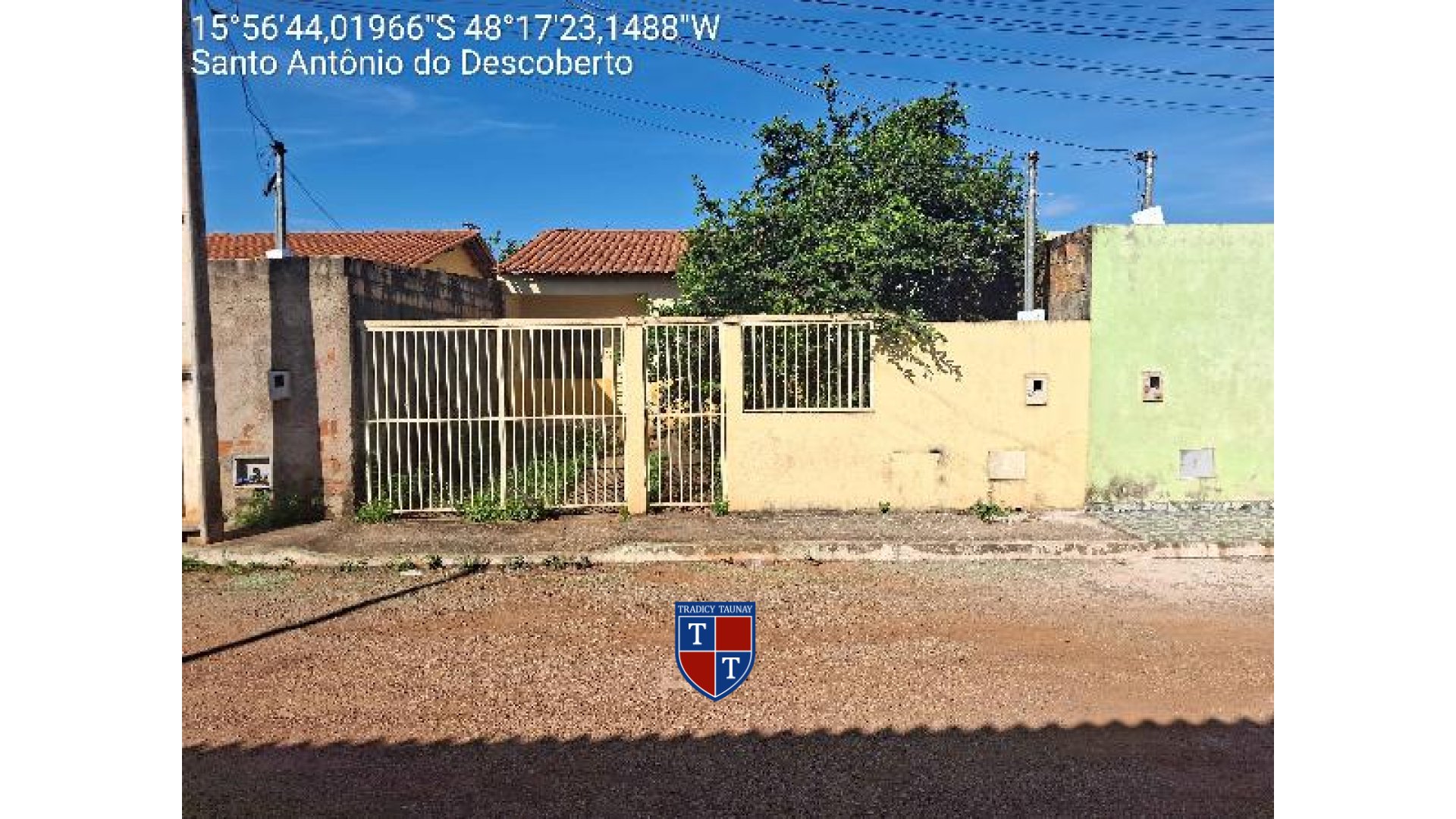 Foto 1 de CASA em FAZENDA CAPOEIRINHA - Imóvel Retomado Caixa