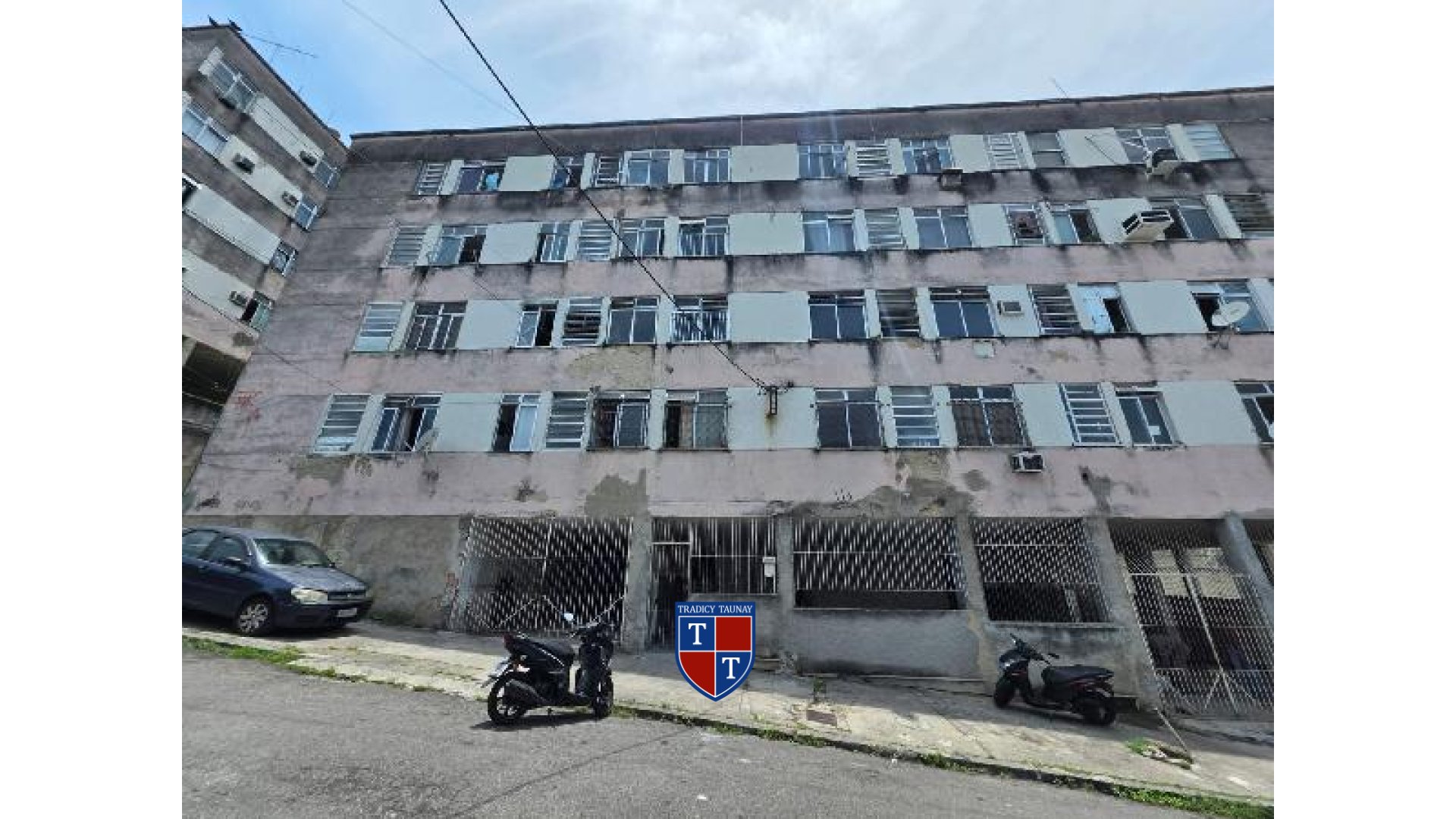 APARTAMENTO em PENHA CIRCULAR
