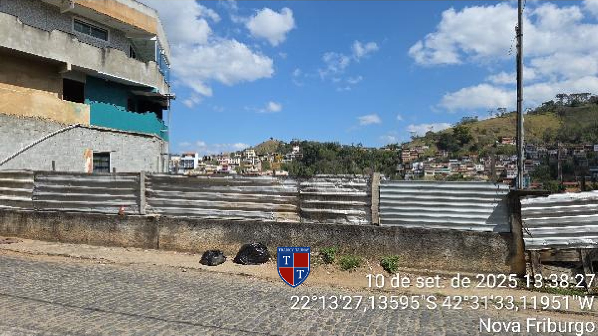 Foto 1 de TERRENO em CONSELHEIRO PAULINO - Imóvel Retomado Caixa