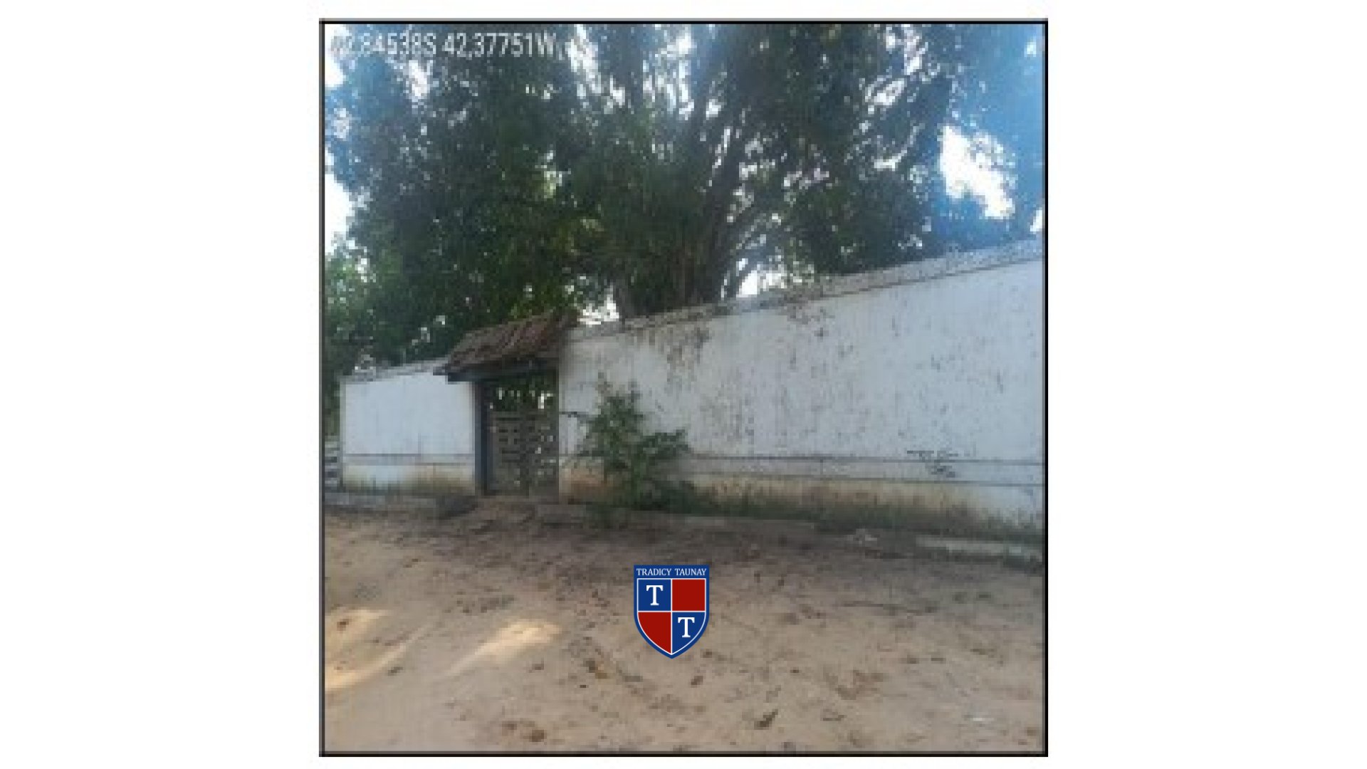 Foto 1 de CASA em ENGENHO GRANDE (BACAXA) - Imóvel Retomado Caixa