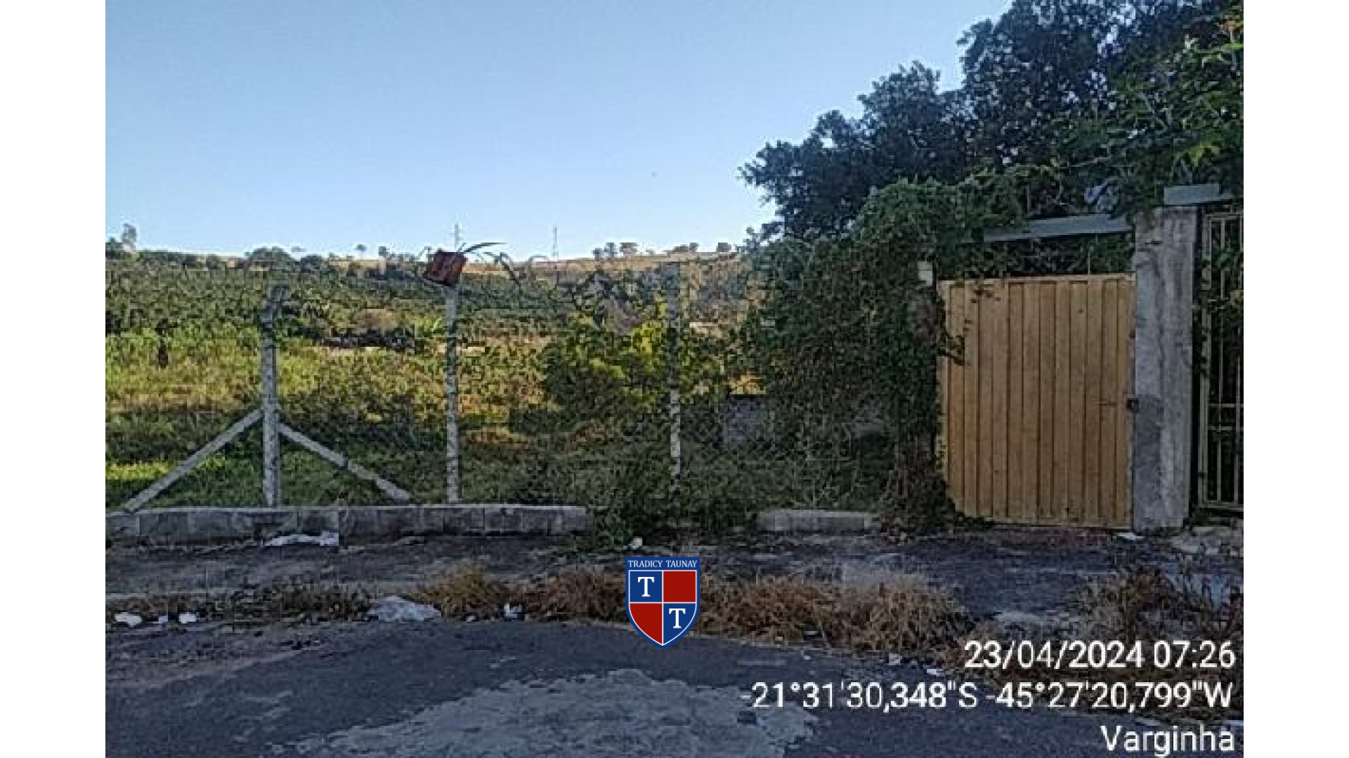 Foto 1 de TERRENO em JARDIM INDAIA - Imóvel Retomado Caixa