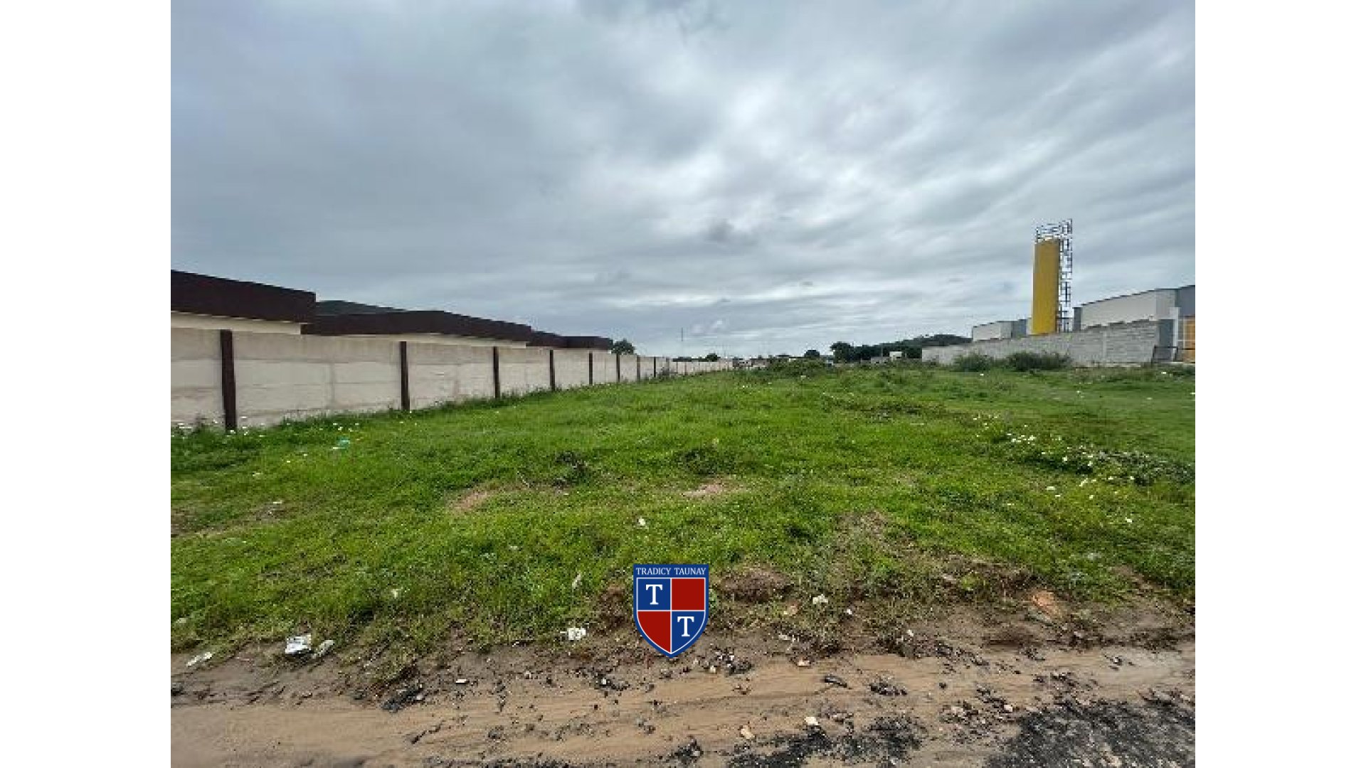 Foto 1 de TERRENO em SAO PEDRO DA ALDEIA - Imóvel Retomado Caixa