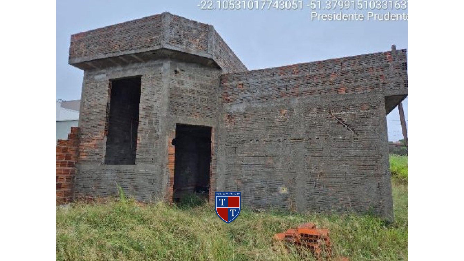 Foto 1 de CASA em JARDIM AQUINOPOLIS - Imóvel Retomado Caixa