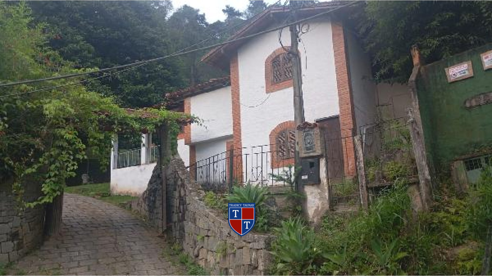 Foto 1 de CASA em PARQUE DO IMBUI - Imóvel Retomado Caixa