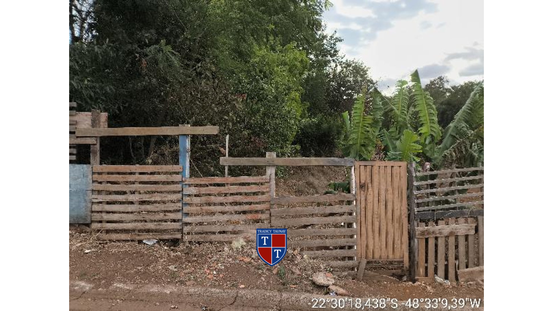 Foto 1 de TERRENO em VILA NOSSA SENHORA APARECIDA - Imóvel Retomado Caixa
