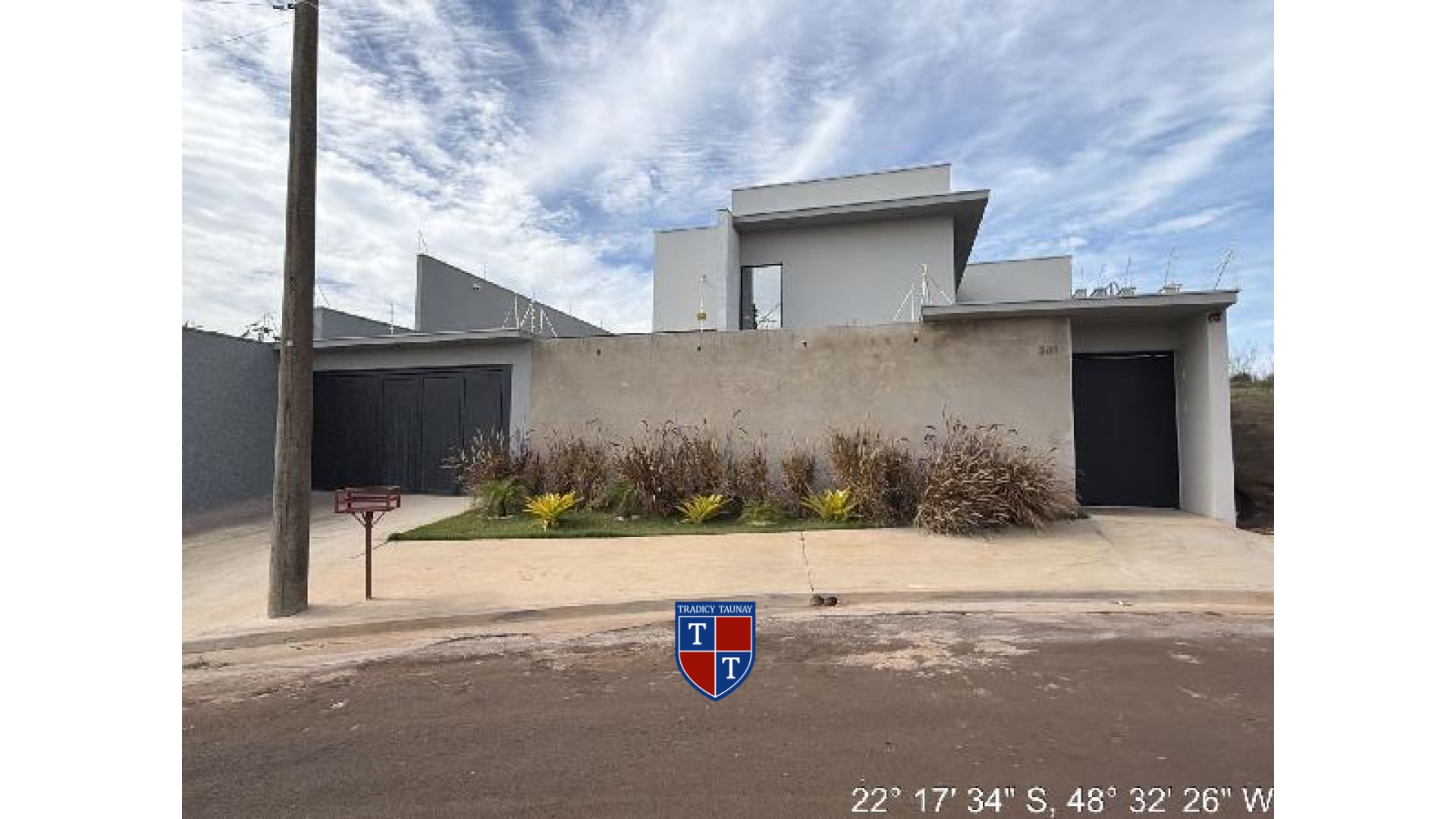 Foto 1 de CASA em JARDIM DIAMANTE - Imóvel Retomado Caixa