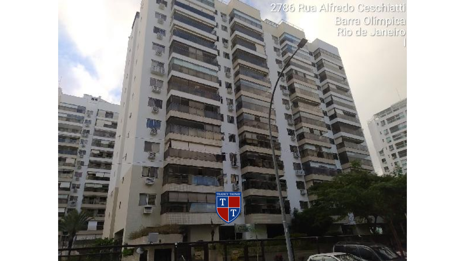 APARTAMENTO em JACAREPAGUA