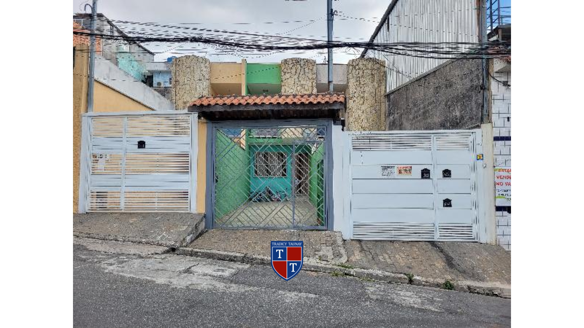 CASA em PARQUE DOS BANCARIOS
