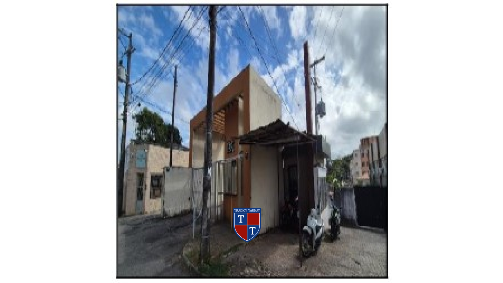 APARTAMENTO em CAJI