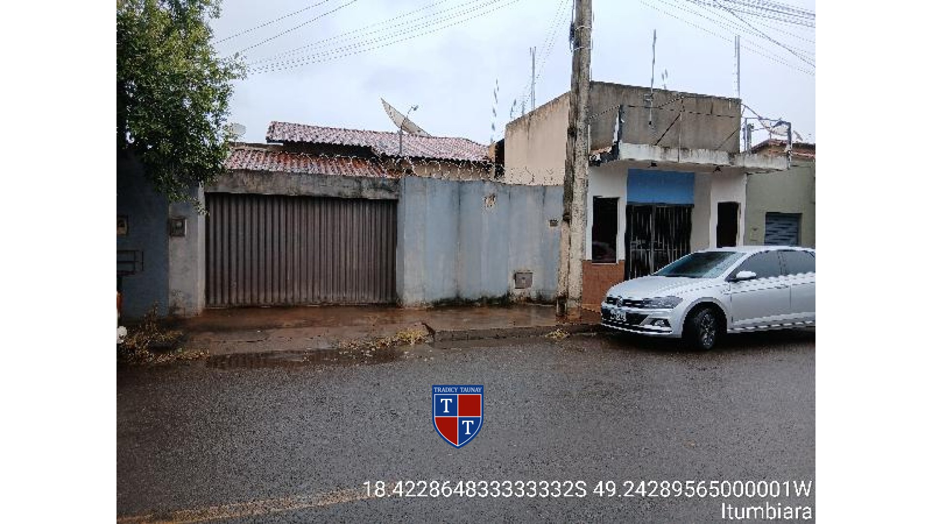Foto 1 de CASA em JARDIM LEONORA II - Imóvel Retomado Caixa