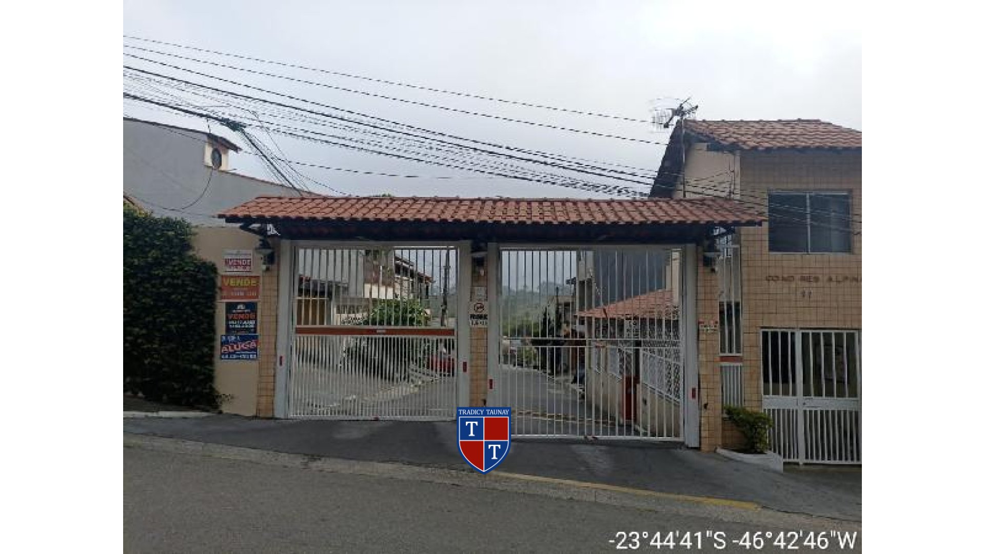 Foto 1 de CASA em JARDIM ALPINO - Imóvel Retomado Caixa