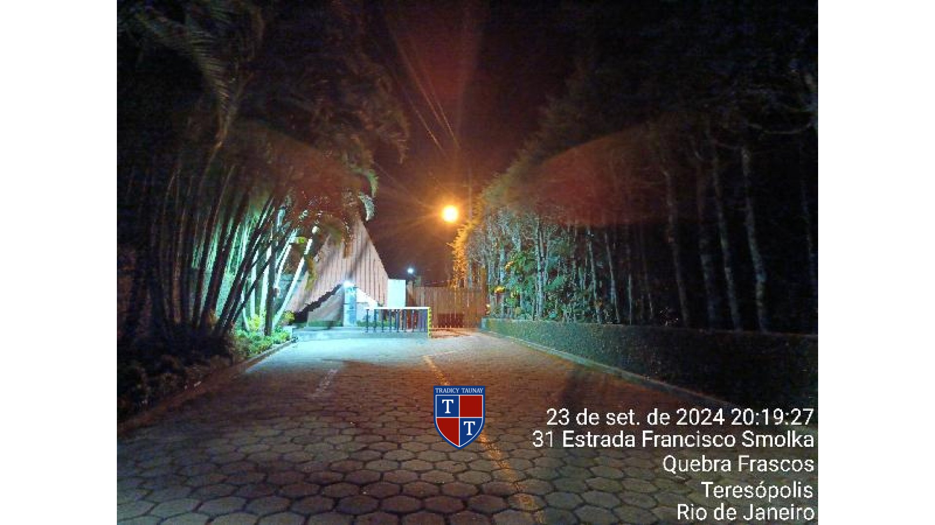 Foto 1 de TERRENO em QUEBRA FRASCOS, TERESOPOLIS/RJ - Imóvel Retomado CAIXA Ref 1555532939810
