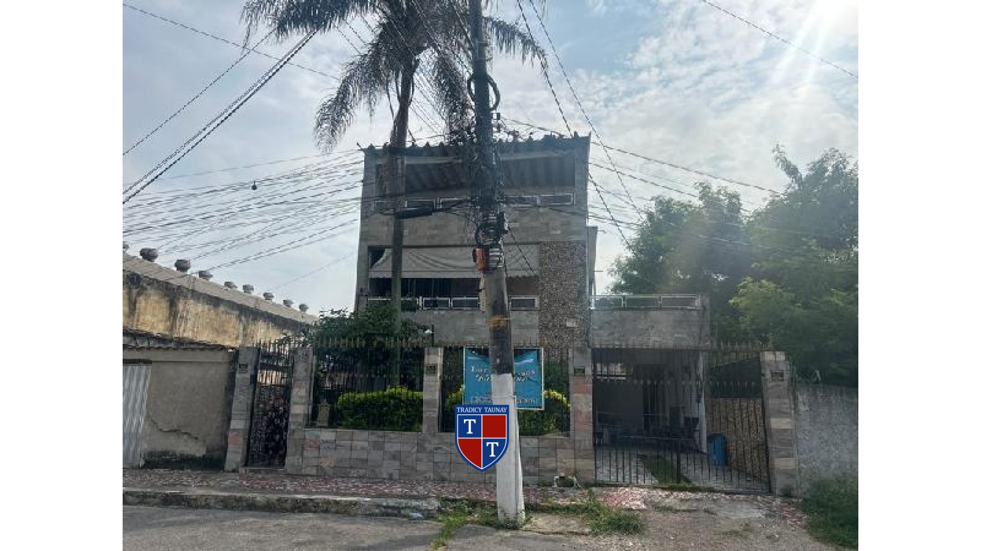 Foto 1 de CASA em VILA SAO SEBASTIAO - Imóvel Retomado Caixa