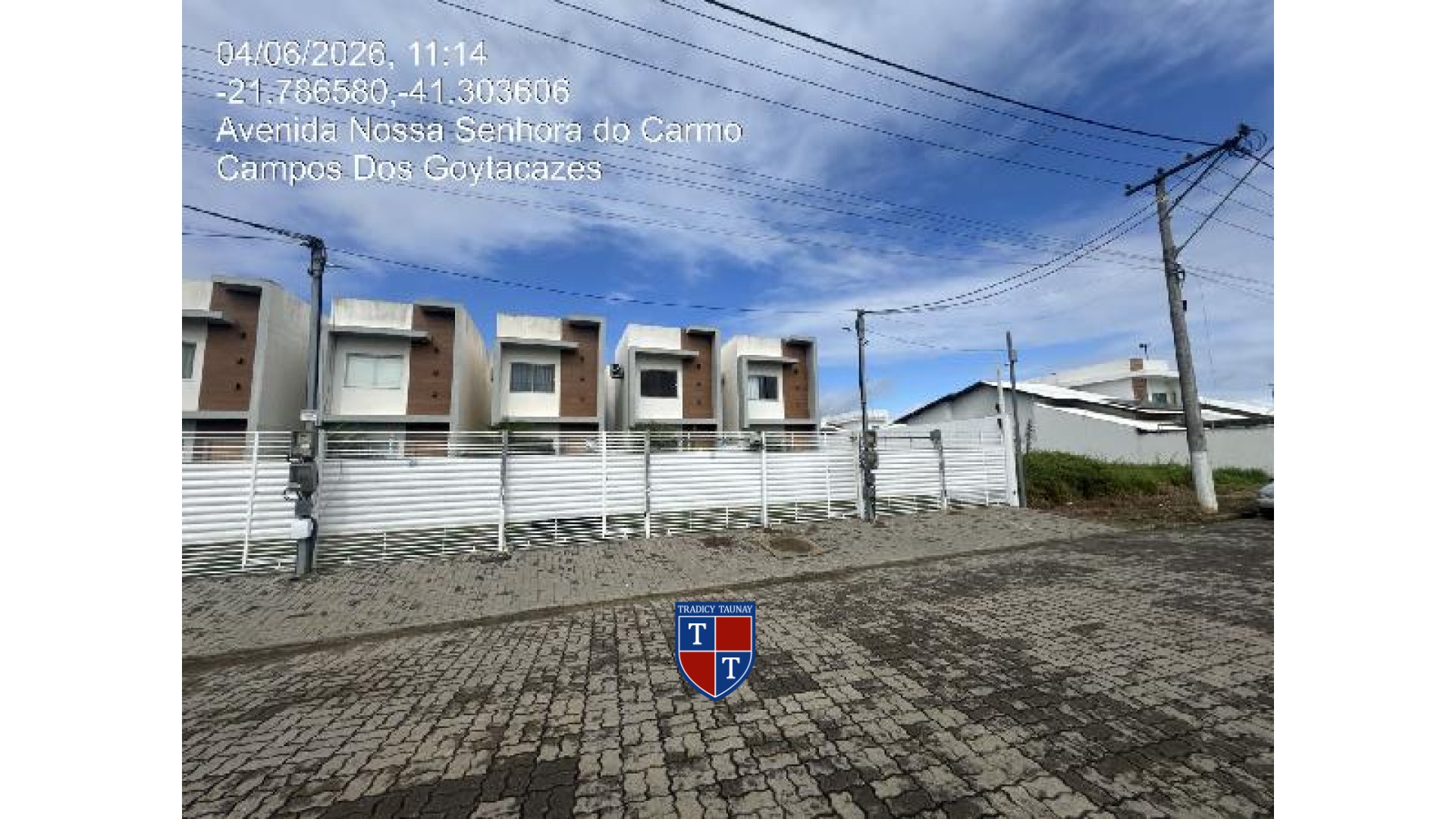 Foto 1 de CASA em RESIDENCIAL PORTO SEGURO - Imóvel Retomado Caixa