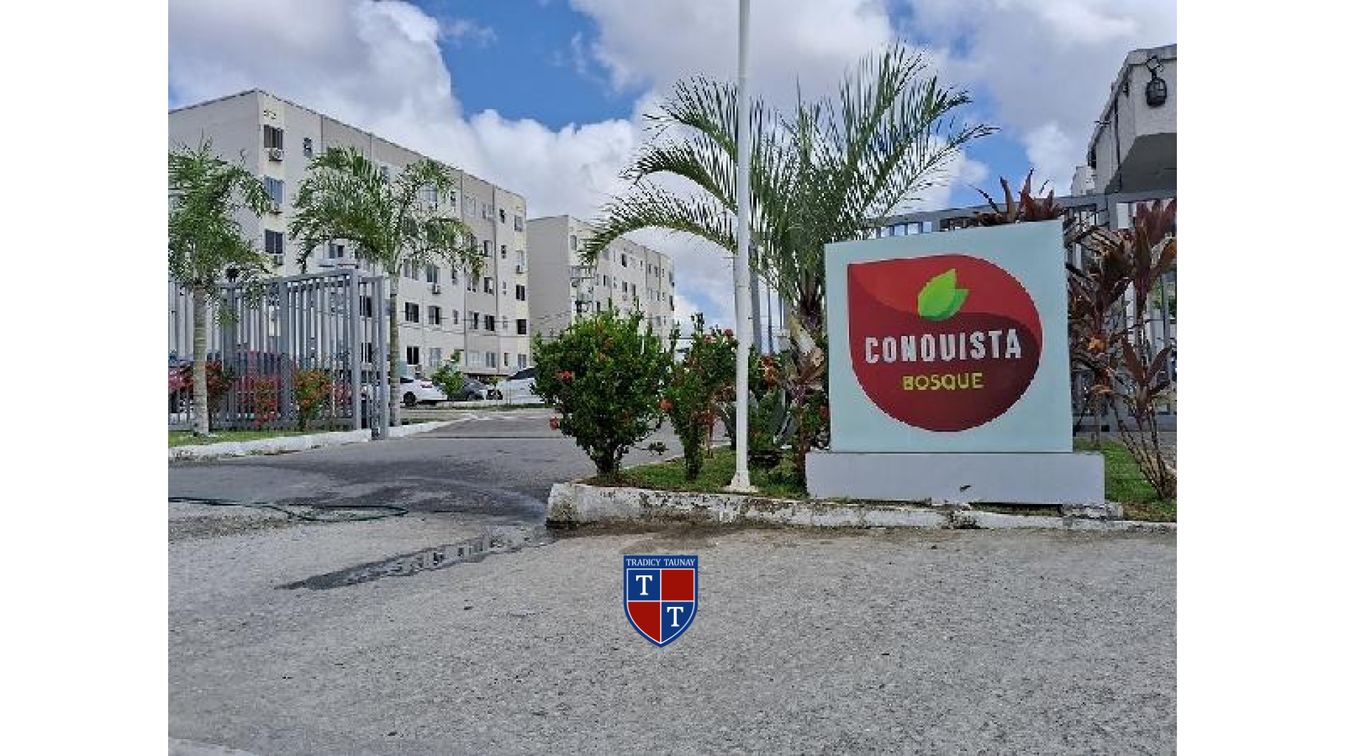 APARTAMENTO em PARQUE DOIS IRMAOS