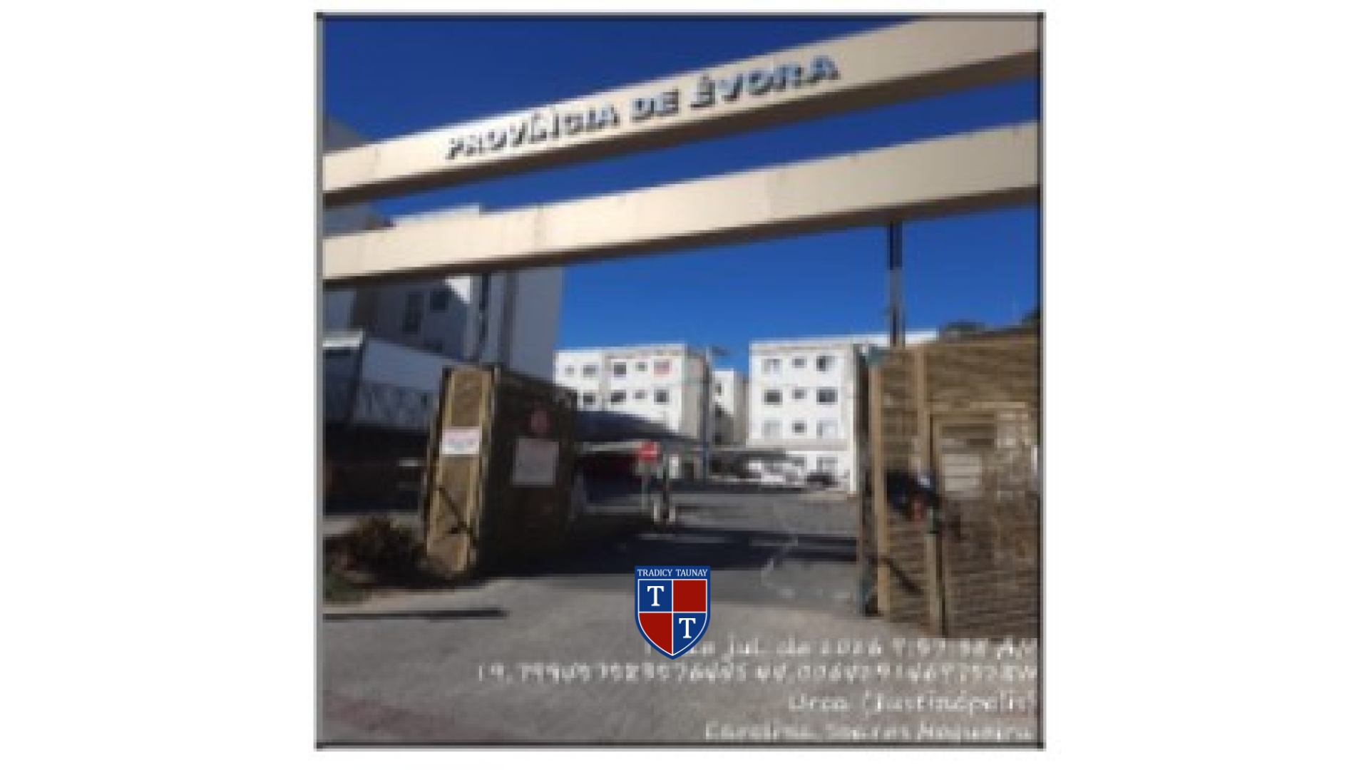 APARTAMENTO em JUSTINOPOLIS