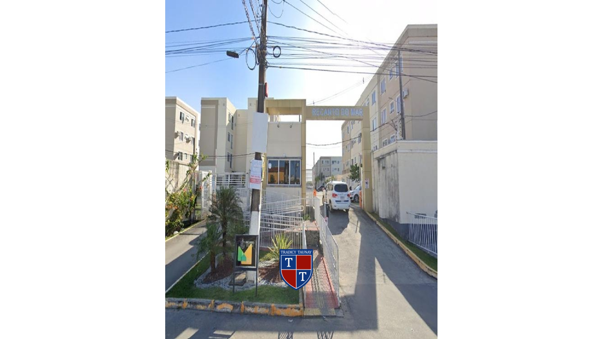APARTAMENTO em CANDEIAS