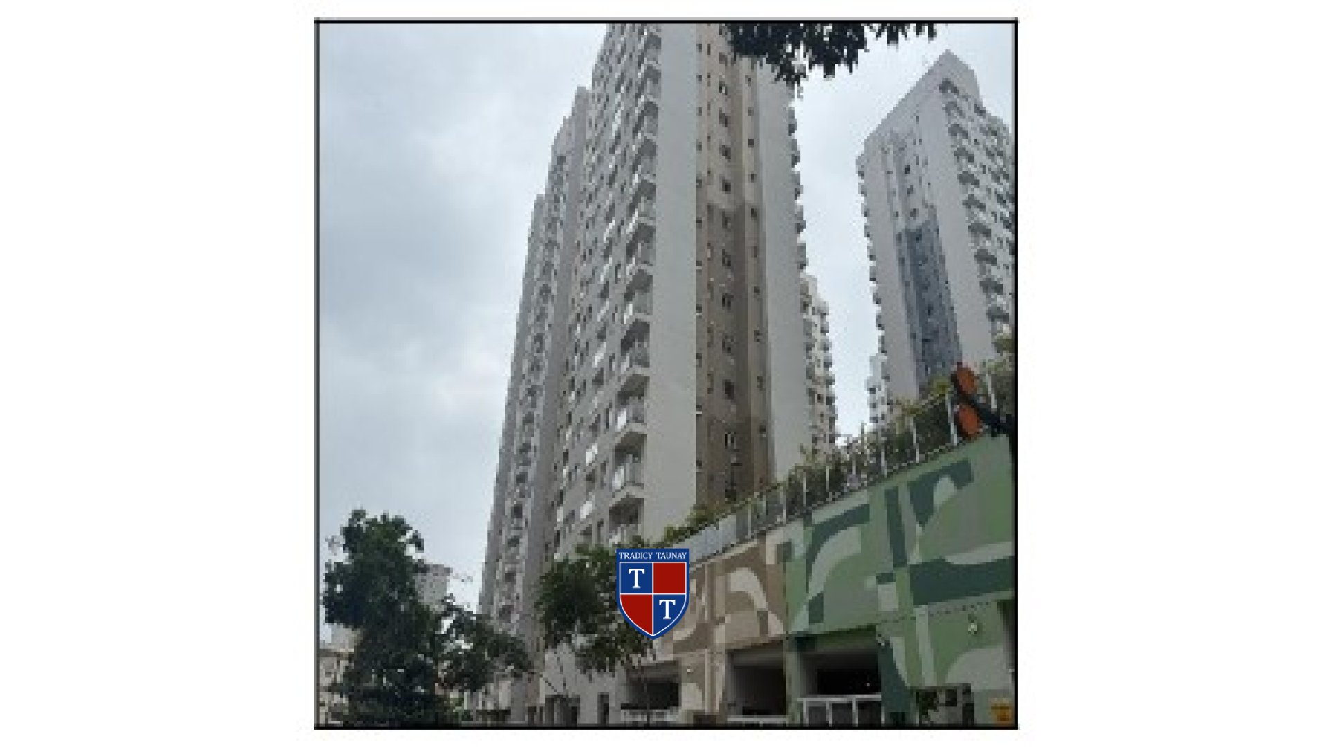 APARTAMENTO em SANTO CRISTO